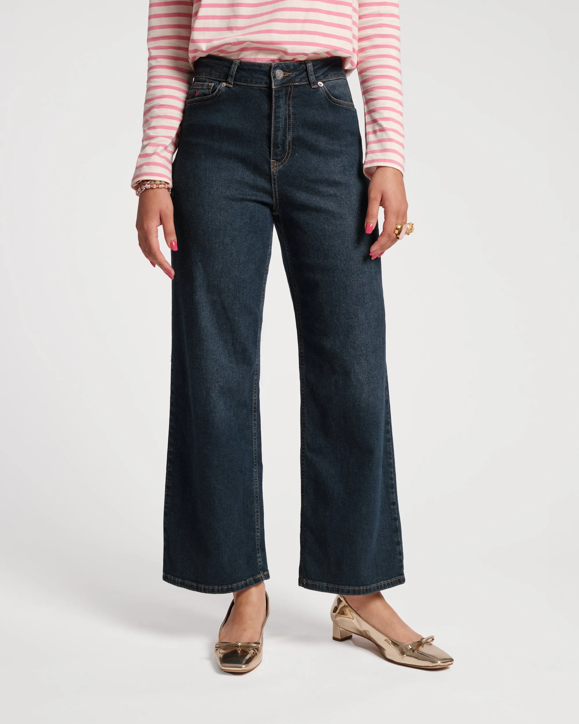 Ace Jean Stretch Denim Versatile Look