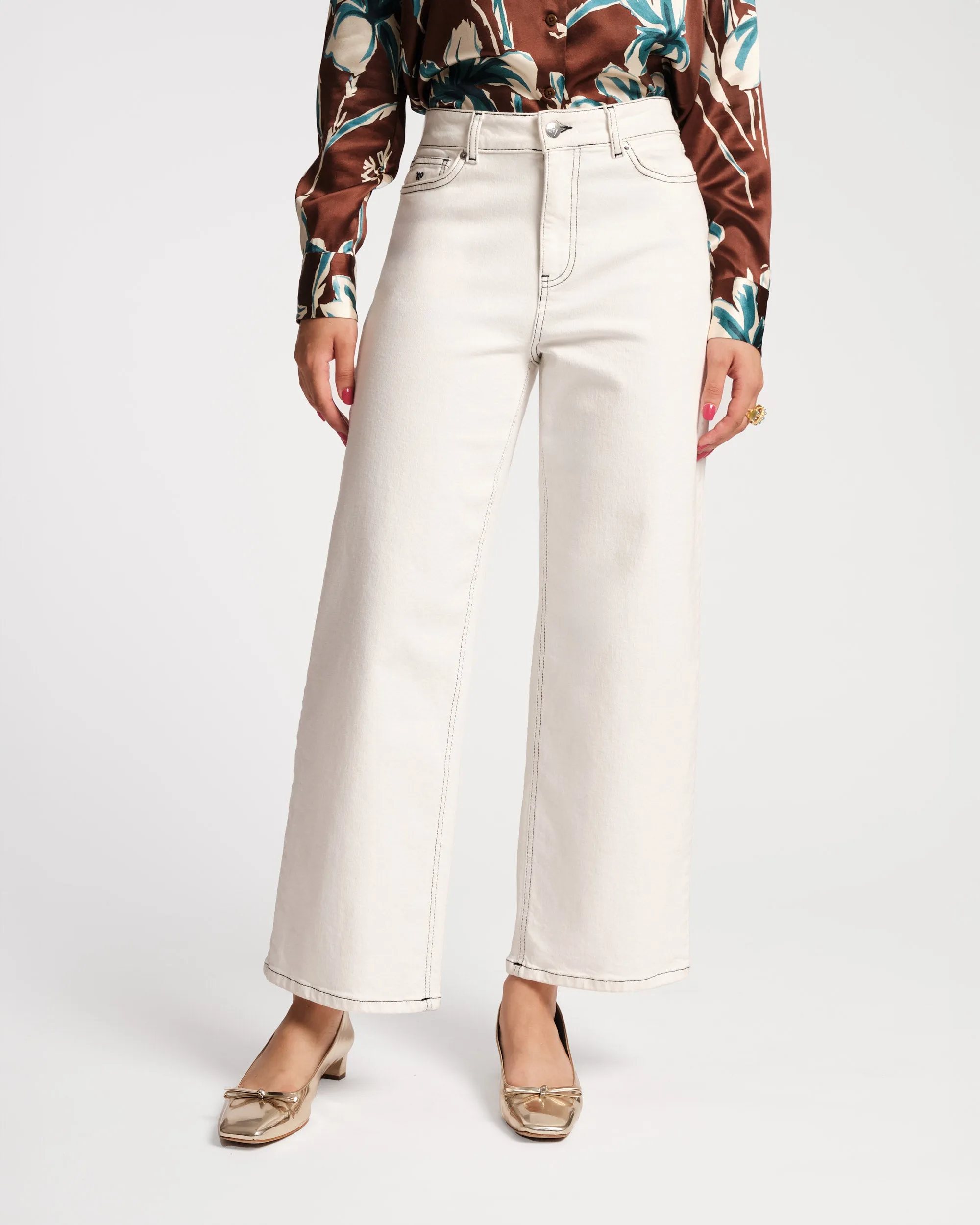 Ace Jean Stretch Denim - White Flexible Design