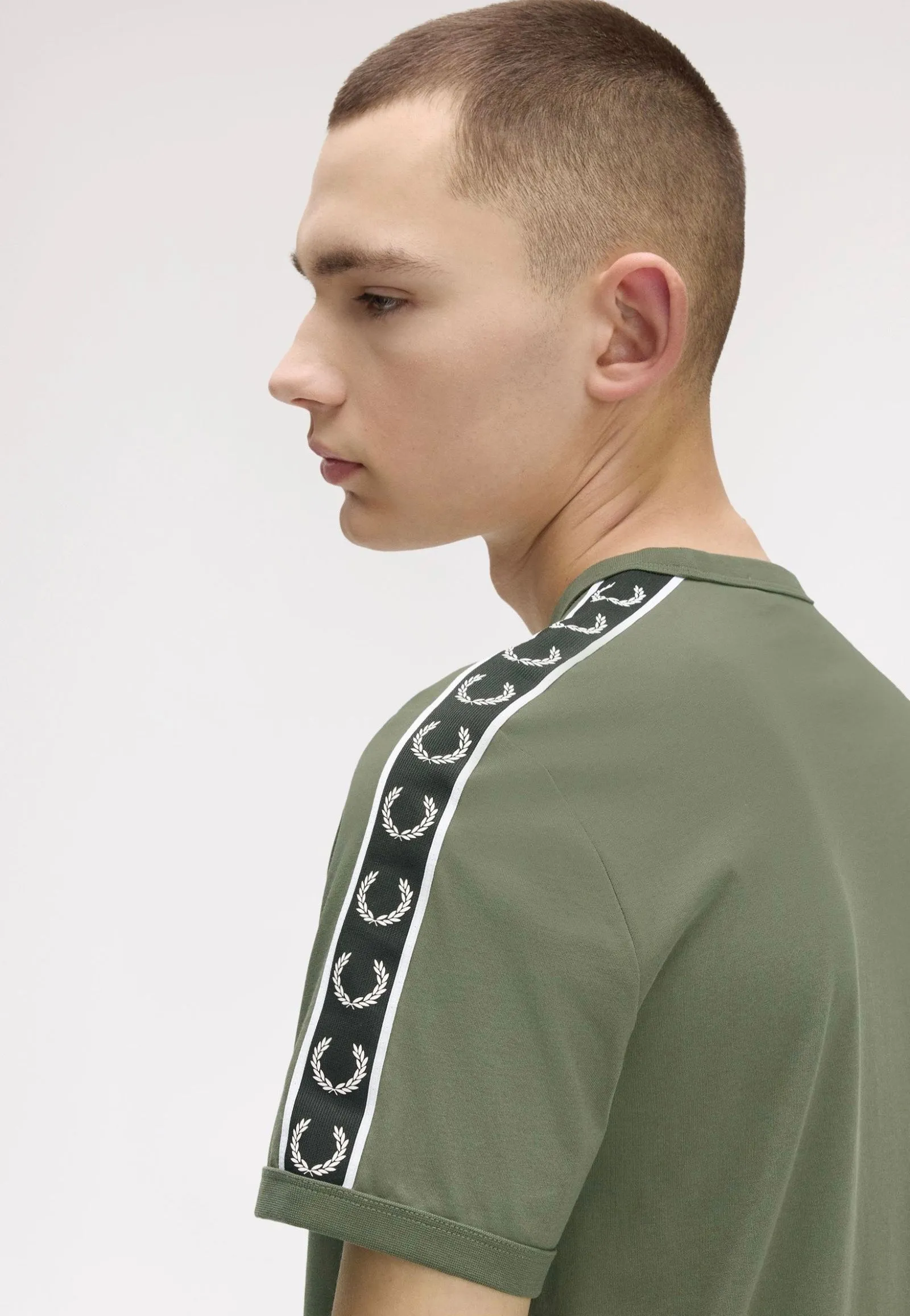 Active Flex Fred Perry - Contrast Tape Ringer Laurel Wreath Green/Black - T-Shirt