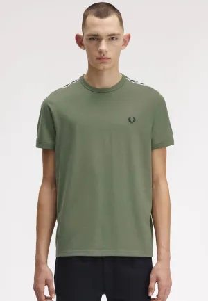 Fred Perry - Contrast Tape Ringer Laurel Wreath Green/Black - T-Shirt Outdoor Trend Look Light Fashion