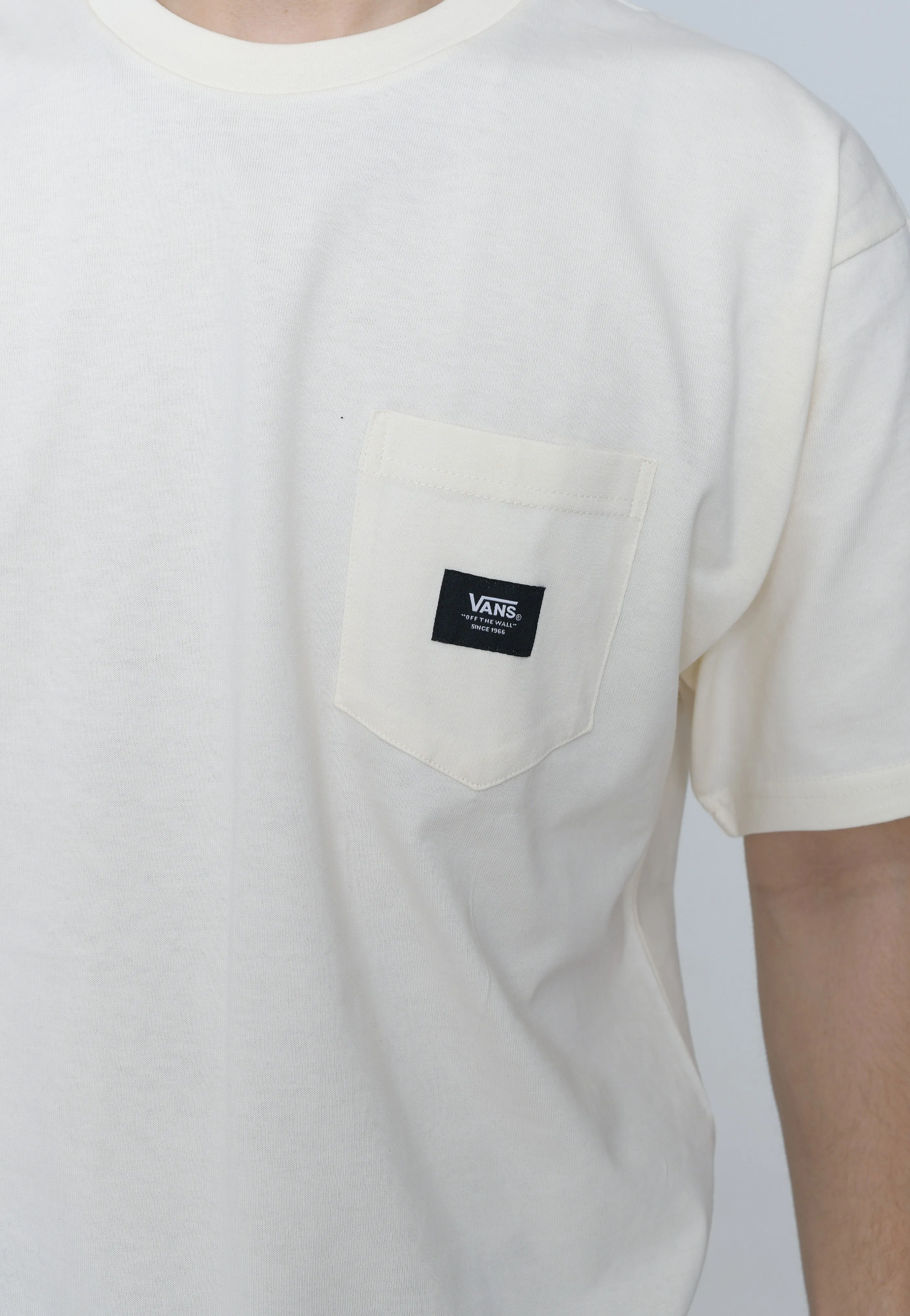 Attention - grabbing - alluring Vans - Woven Patch Pocket Antique White - T-Shirt