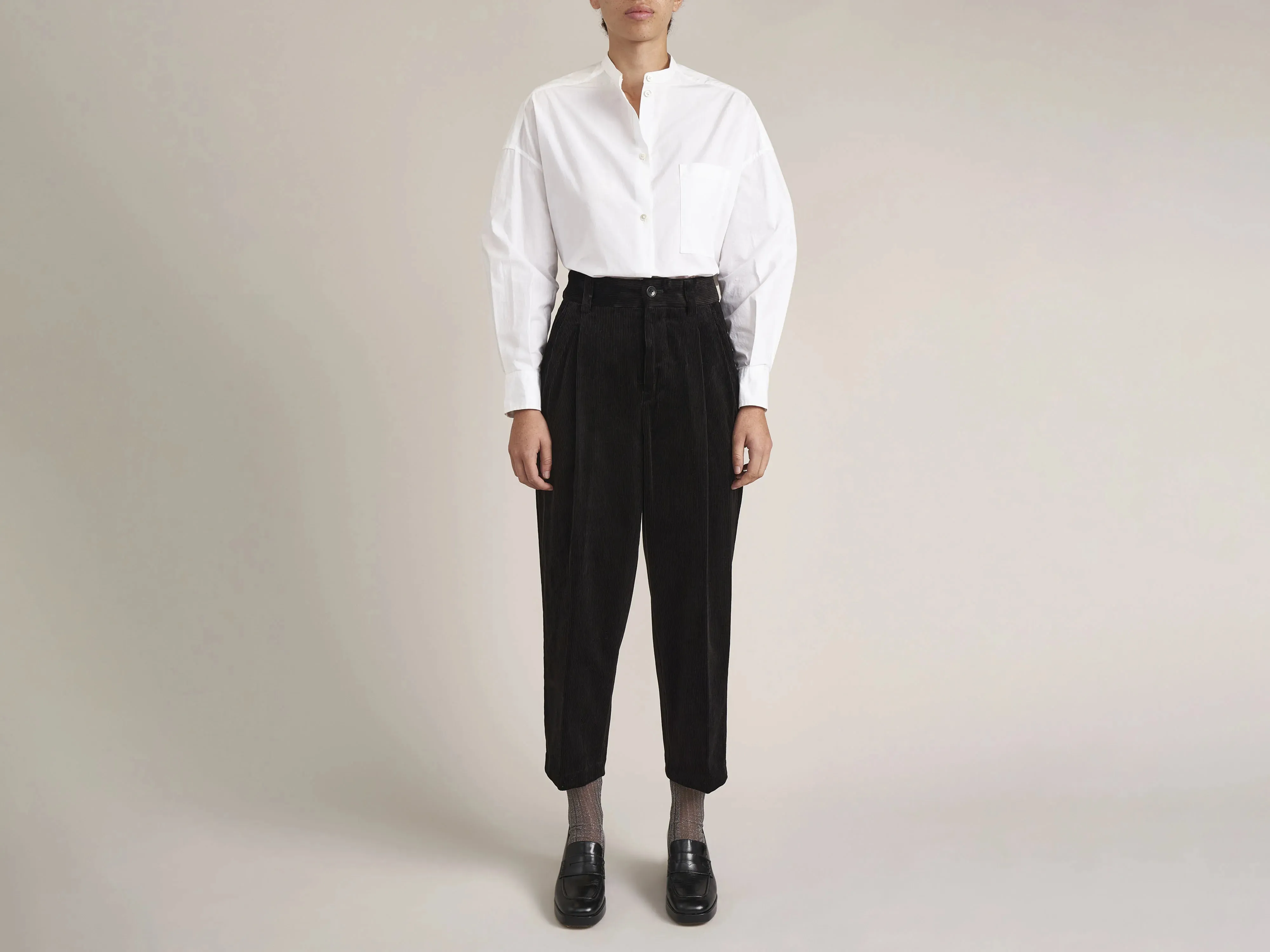 Bass Corduroy Pants (232 / W / BLACK) Fashionable Cut Printed design