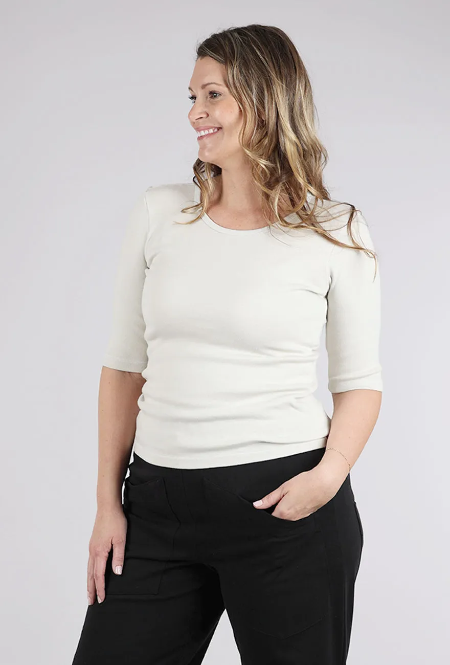 BB Crew Tee, Oyster Quirky - eccentric
