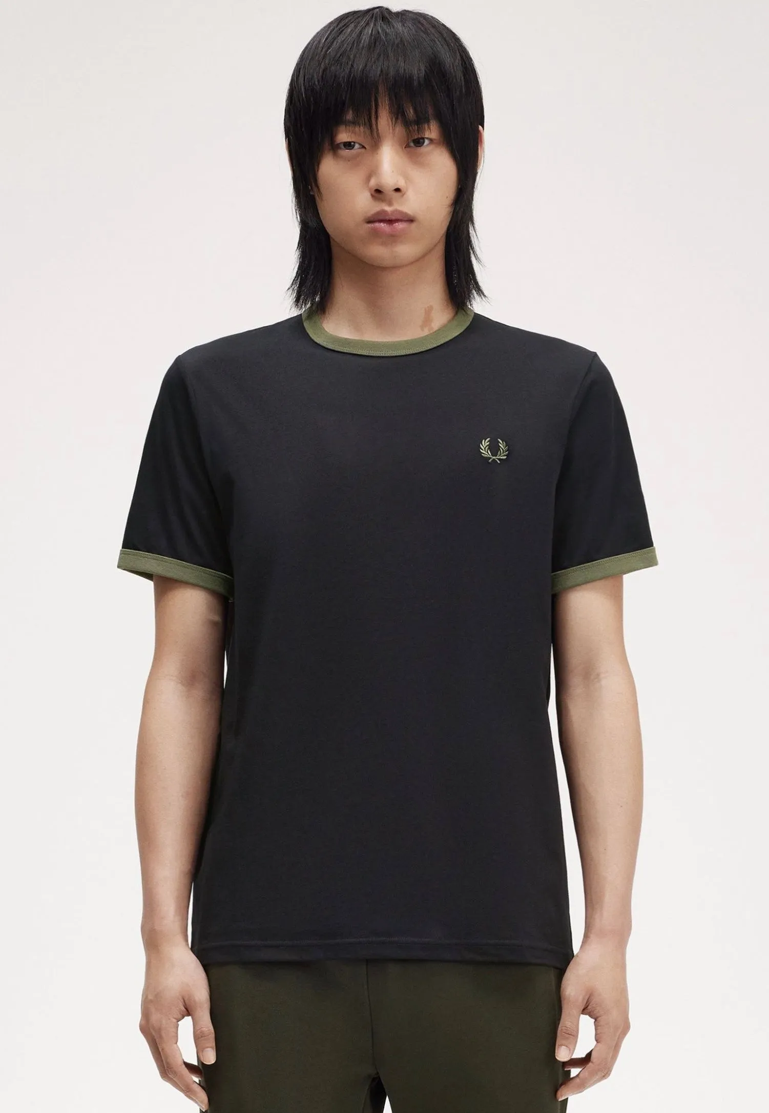 Beaded details Fred Perry - Ringer Black/Lr Wgre - T-Shirt