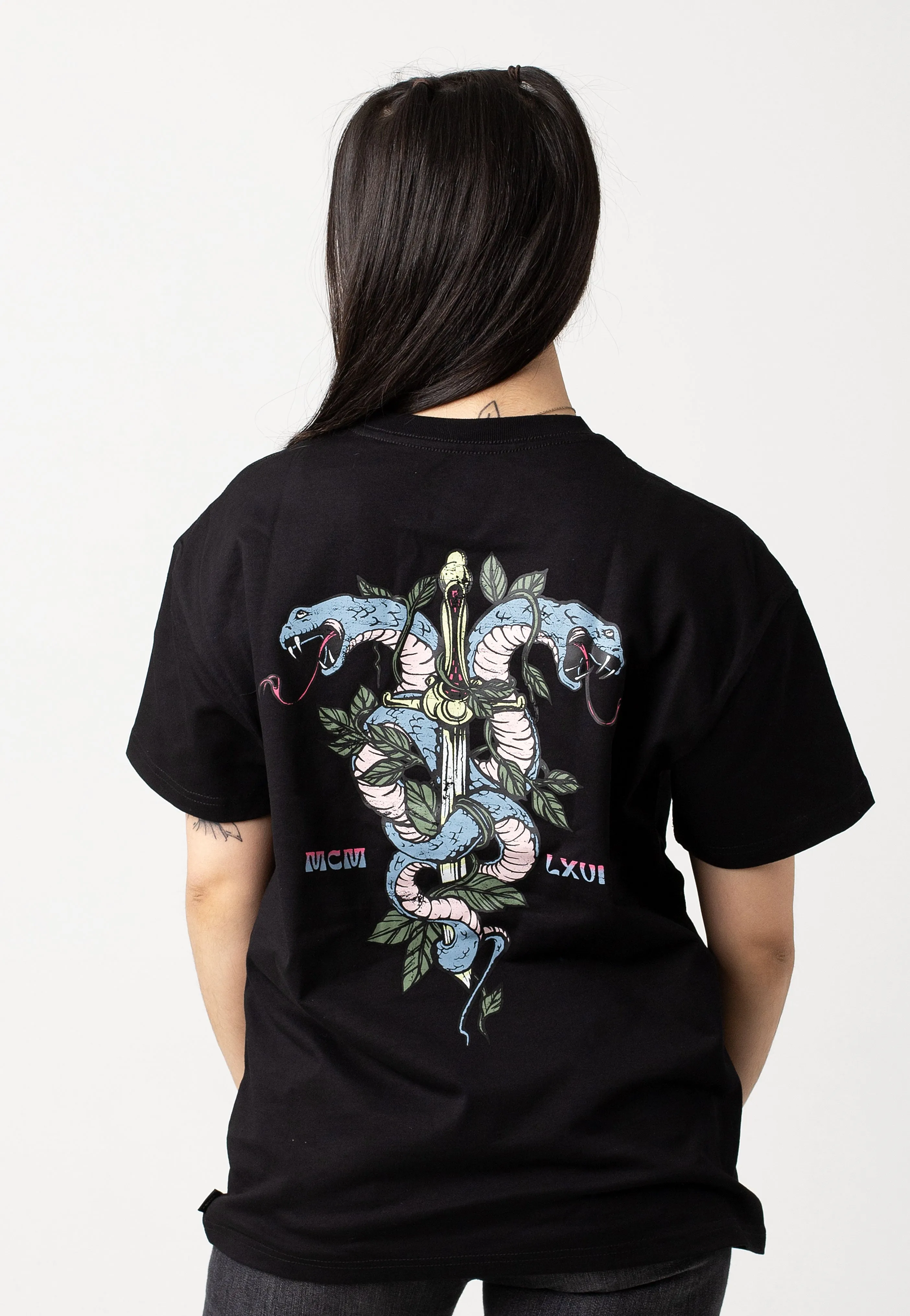 Bohemian style Vans - Twisted Oversized Black - T-Shirt