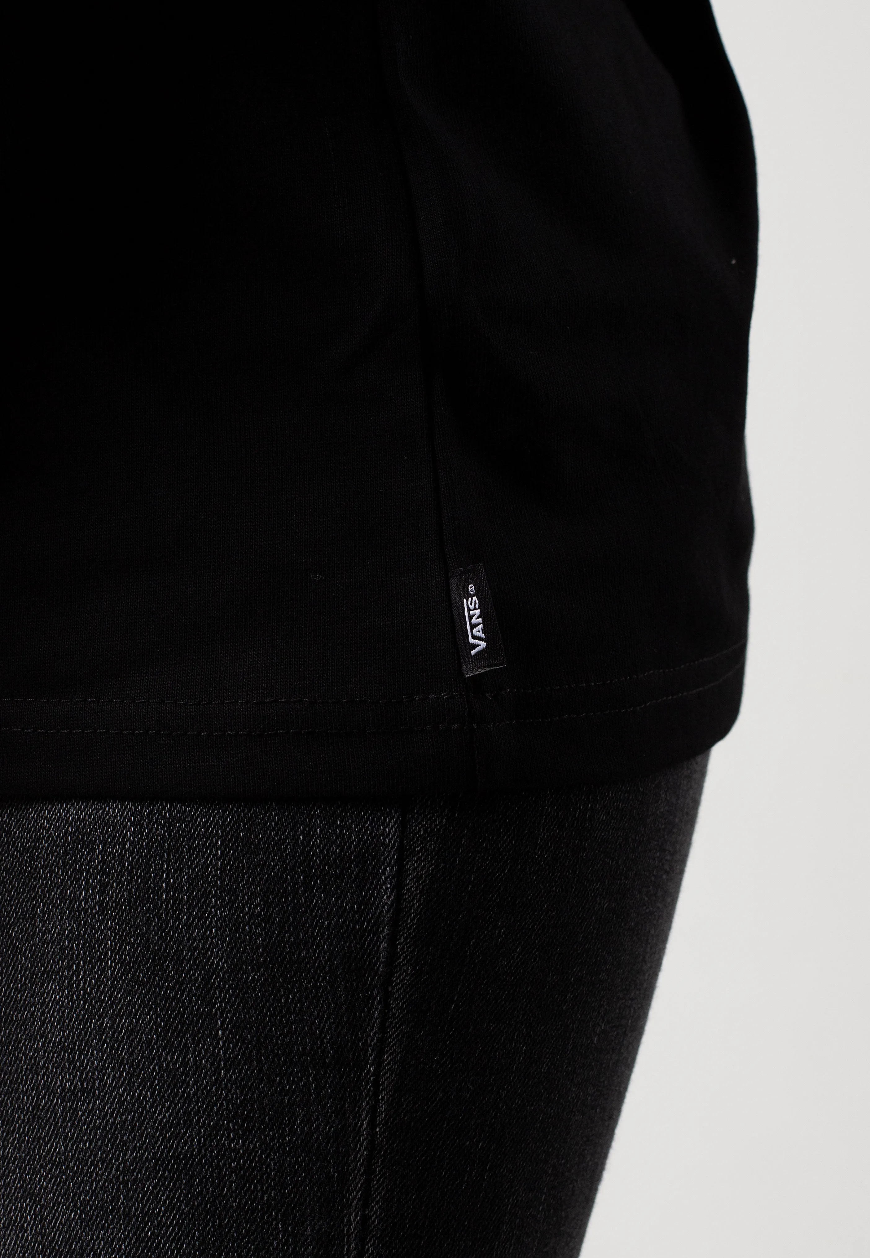 Bohemian style Vans - Twisted Oversized Black - T-Shirt