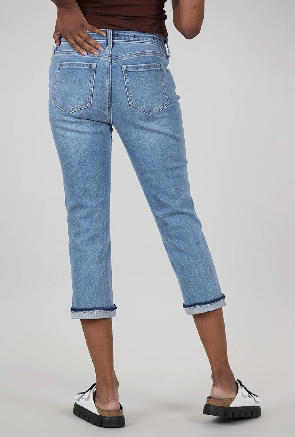 Breathable Comfort Chloe Capri Raw-Edge Denim, Crescent Shore