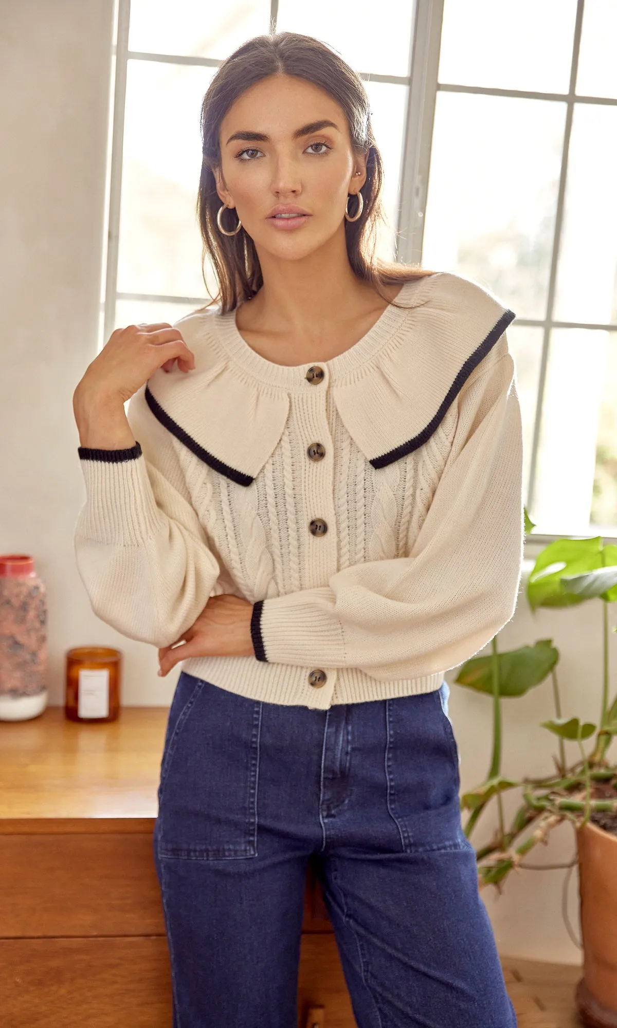 Breathable Sweat-absorbent Perri Peter Pan Collar Knit Cardigan