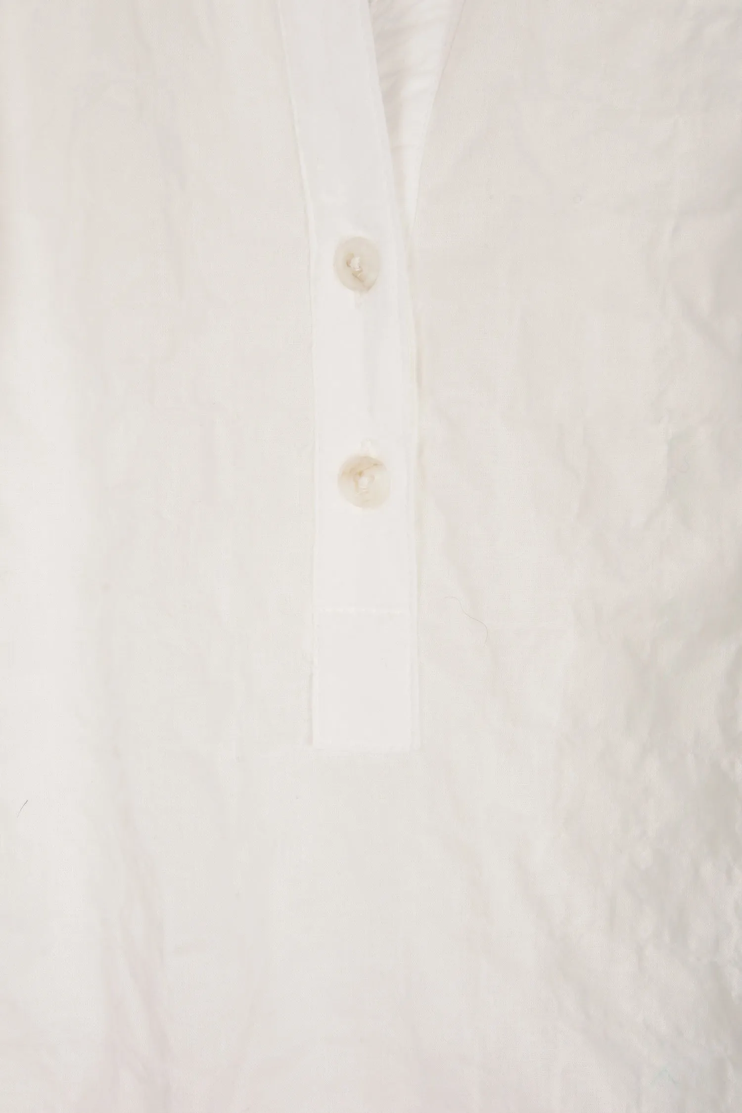 Bren White Crinkle Top Elegant Cuts