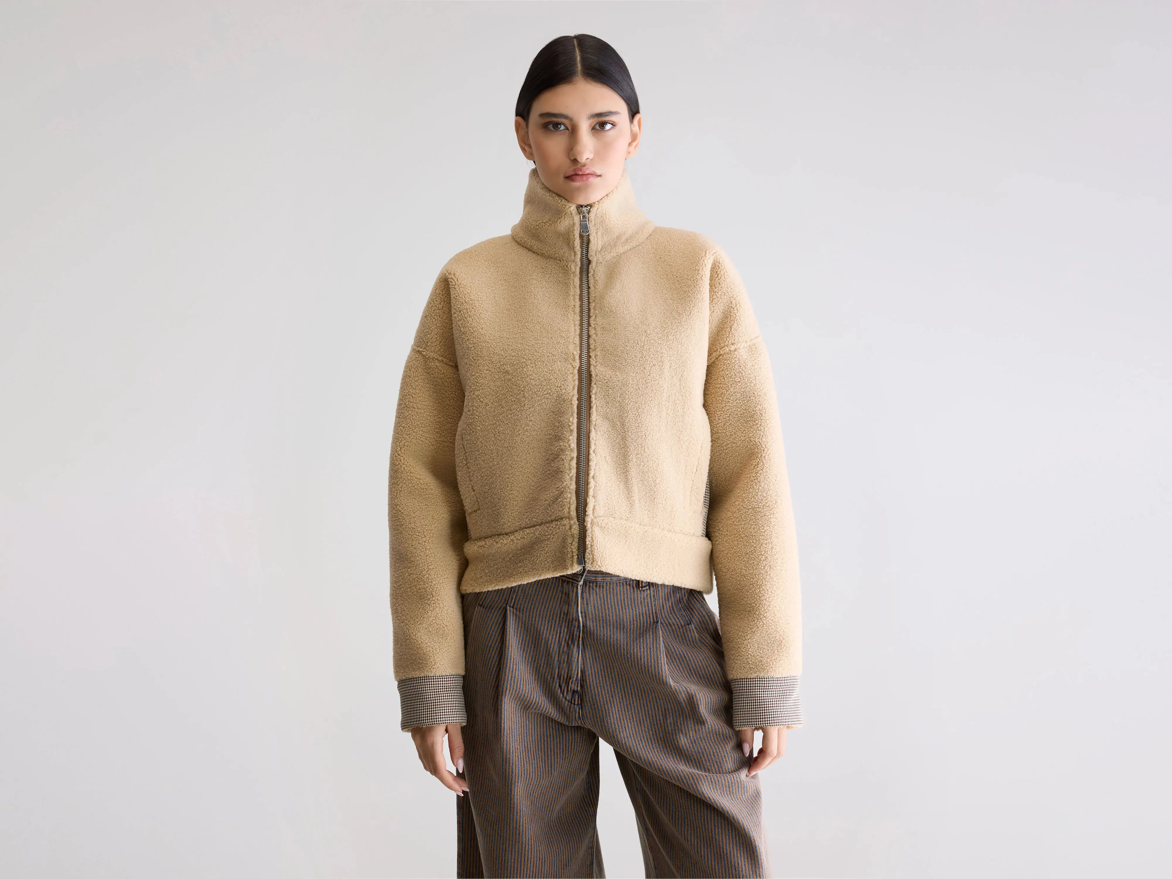 Alesha Teddy Jacket (252 / W / MACADAMIA) Minimal Detailing Wind Blocking Fabric