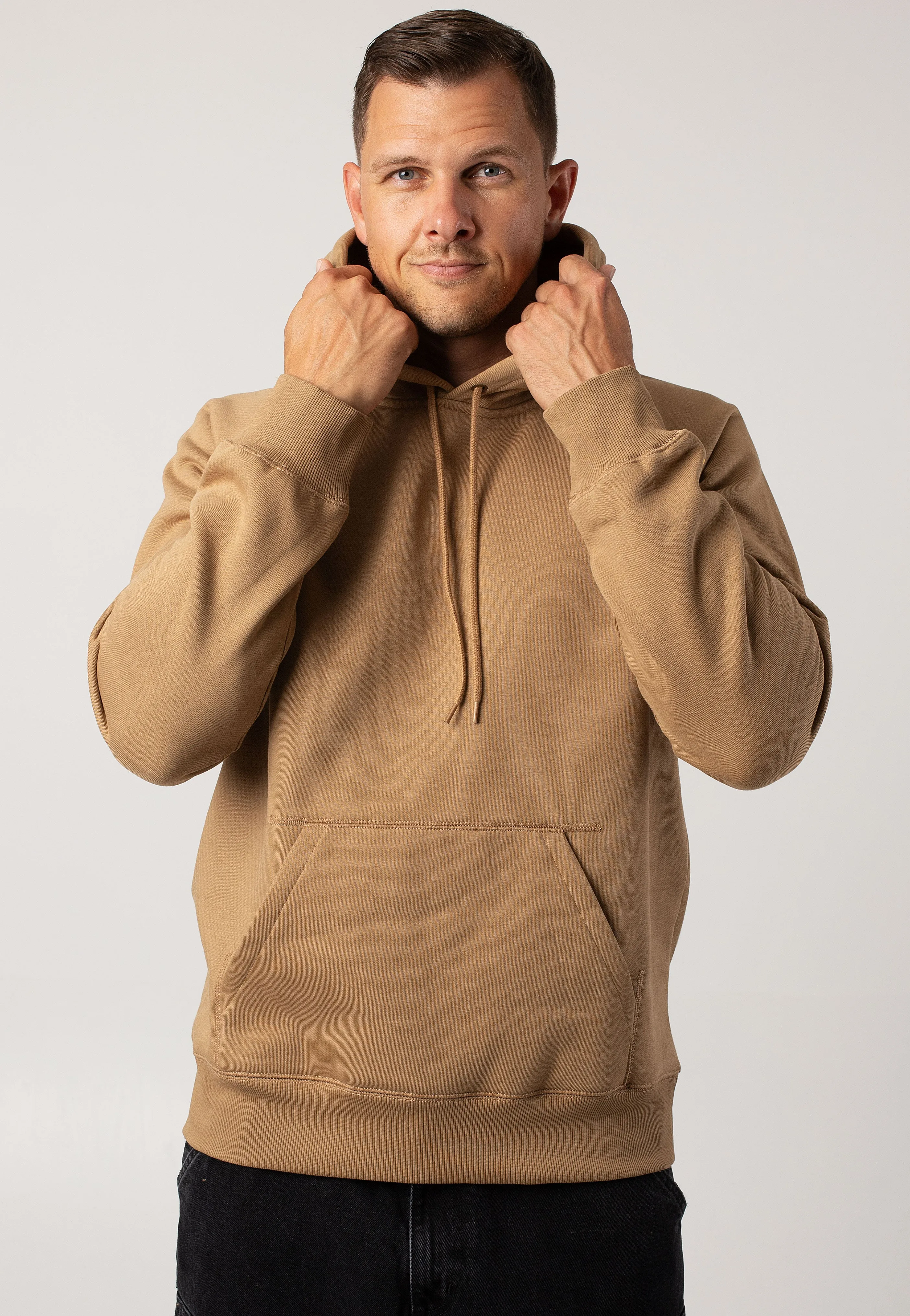 Carhartt WIP - Hooded Chase Peanut/Gold - Hoodie Monochrome Look