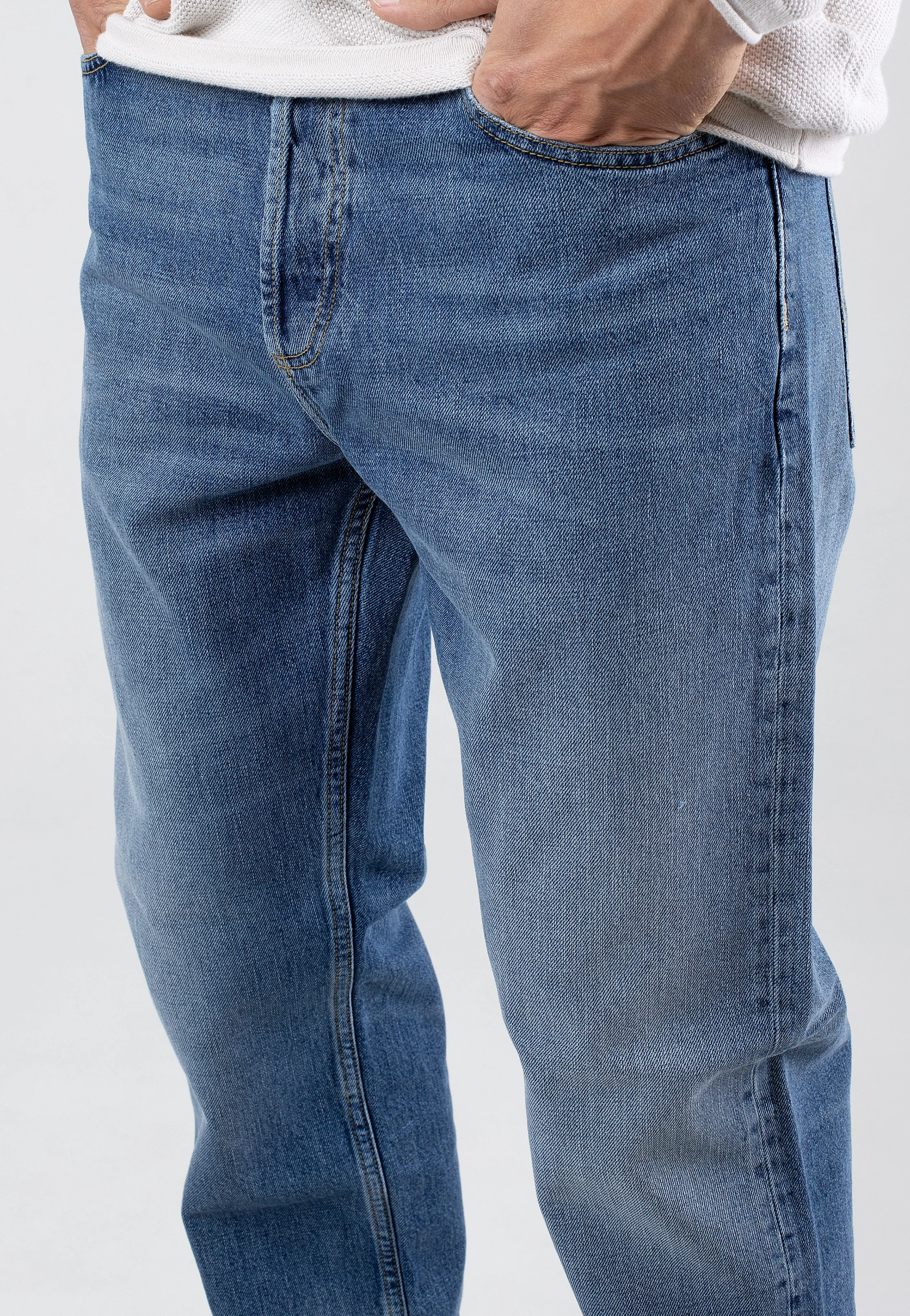 Carhartt WIP - Marlow Worn Bleached Blue - Jeans Ready to Wear