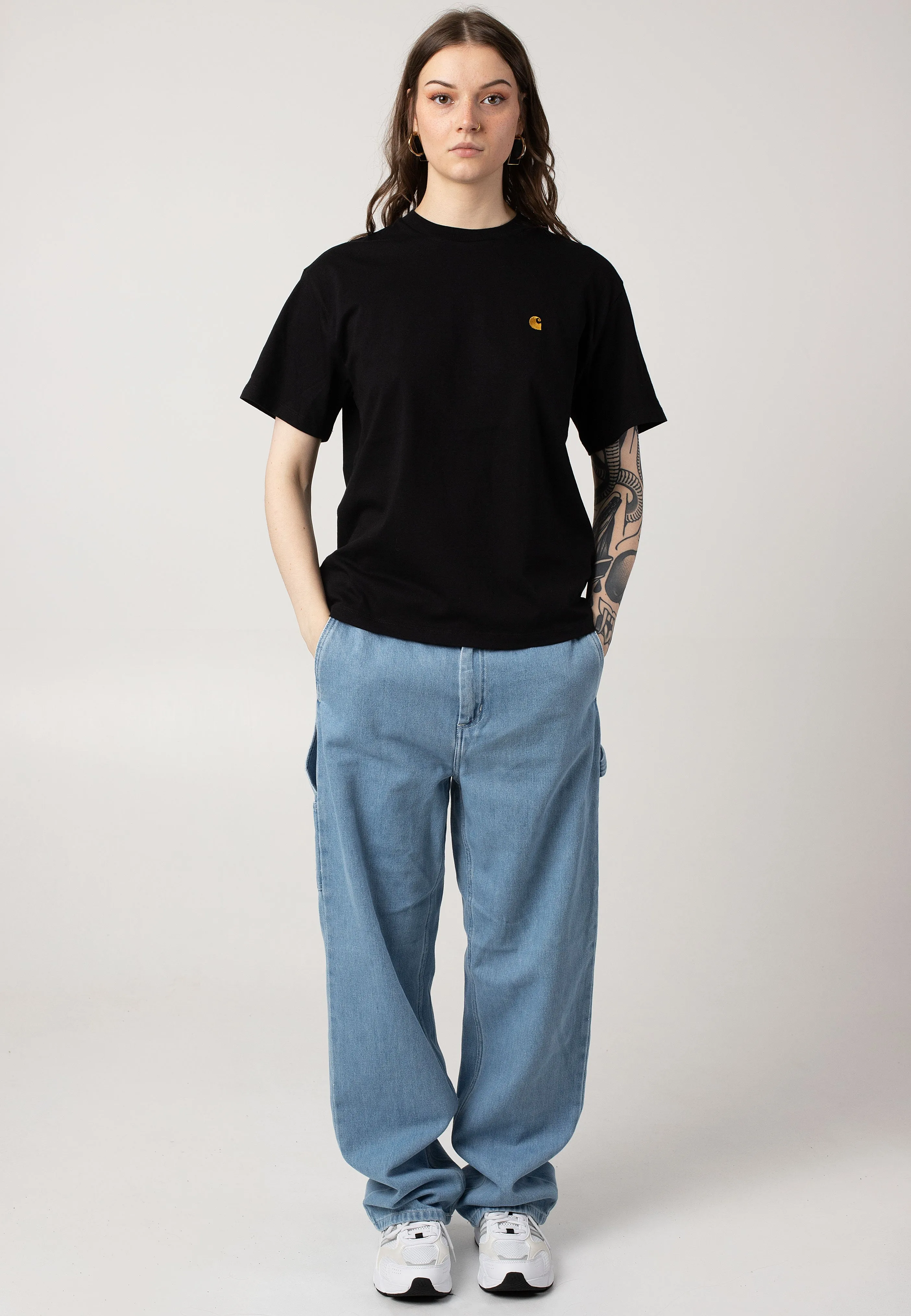 Carhartt WIP - W' Chase Black / Gold - T-Shirt Fashion and function