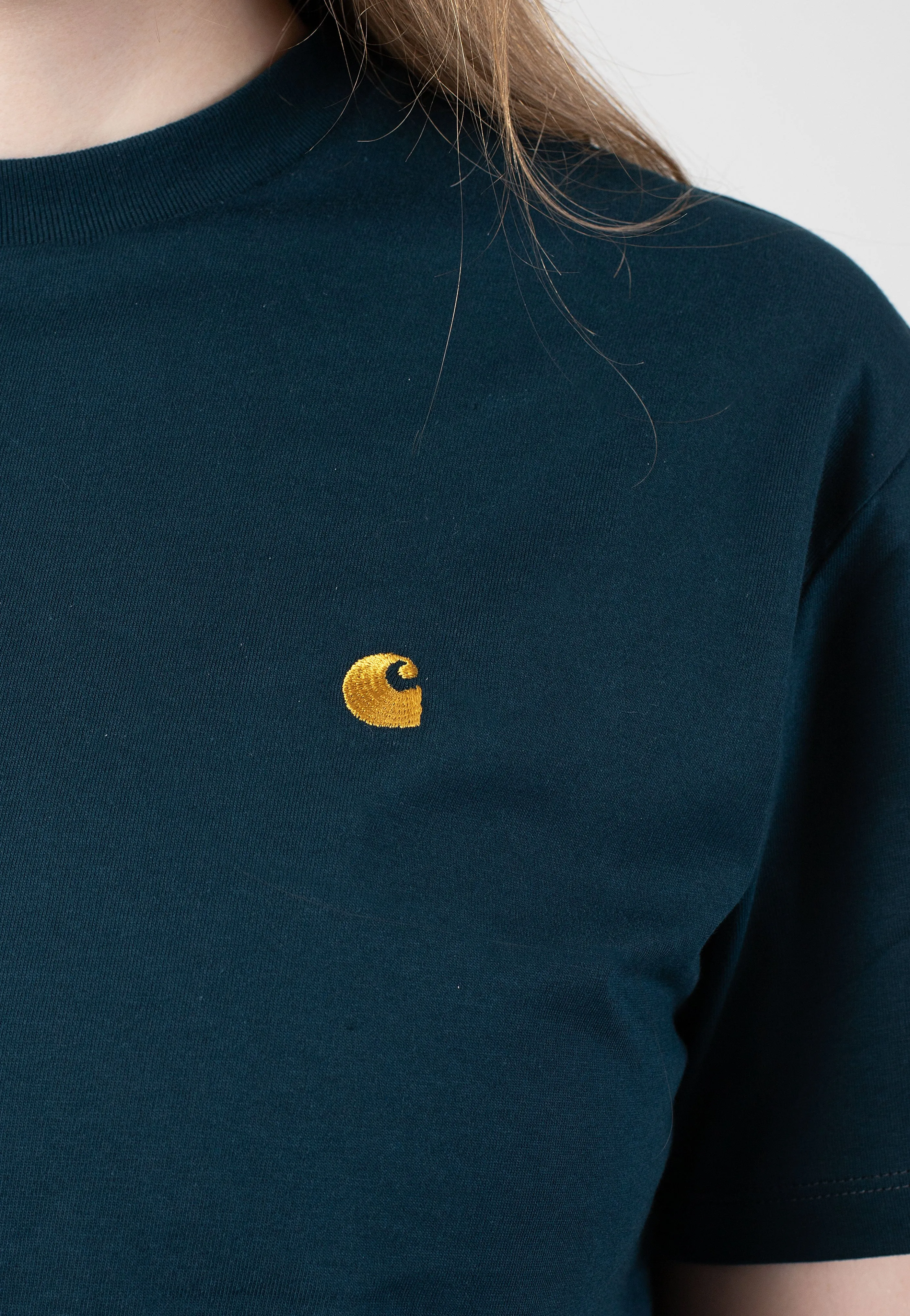 Carhartt WIP - W' Chase Duck Blue / Gold - T-Shirt Elegant Detail