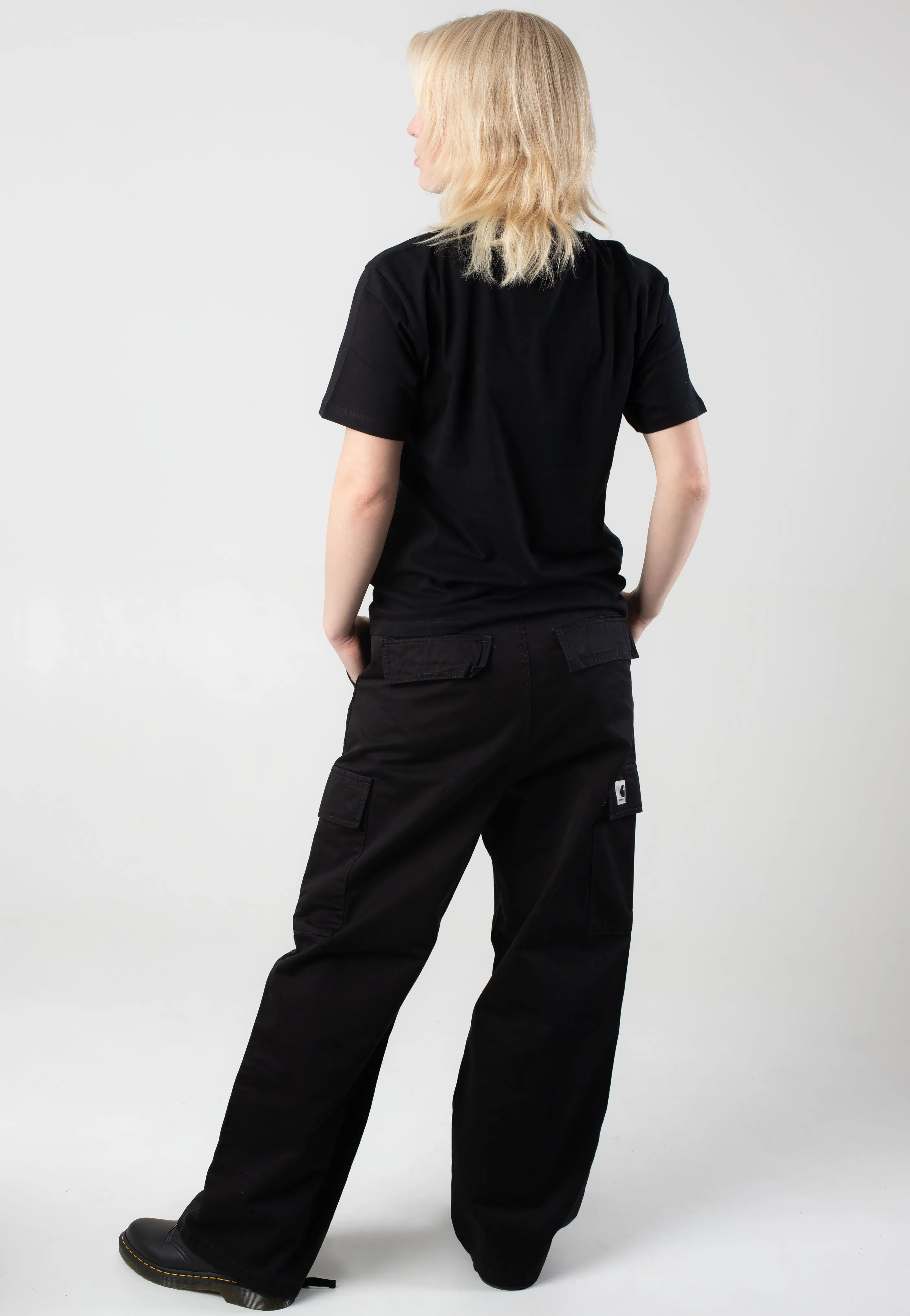 Carhartt WIP - W' Pocket Heart Black/Black - T-Shirt Fresh Look