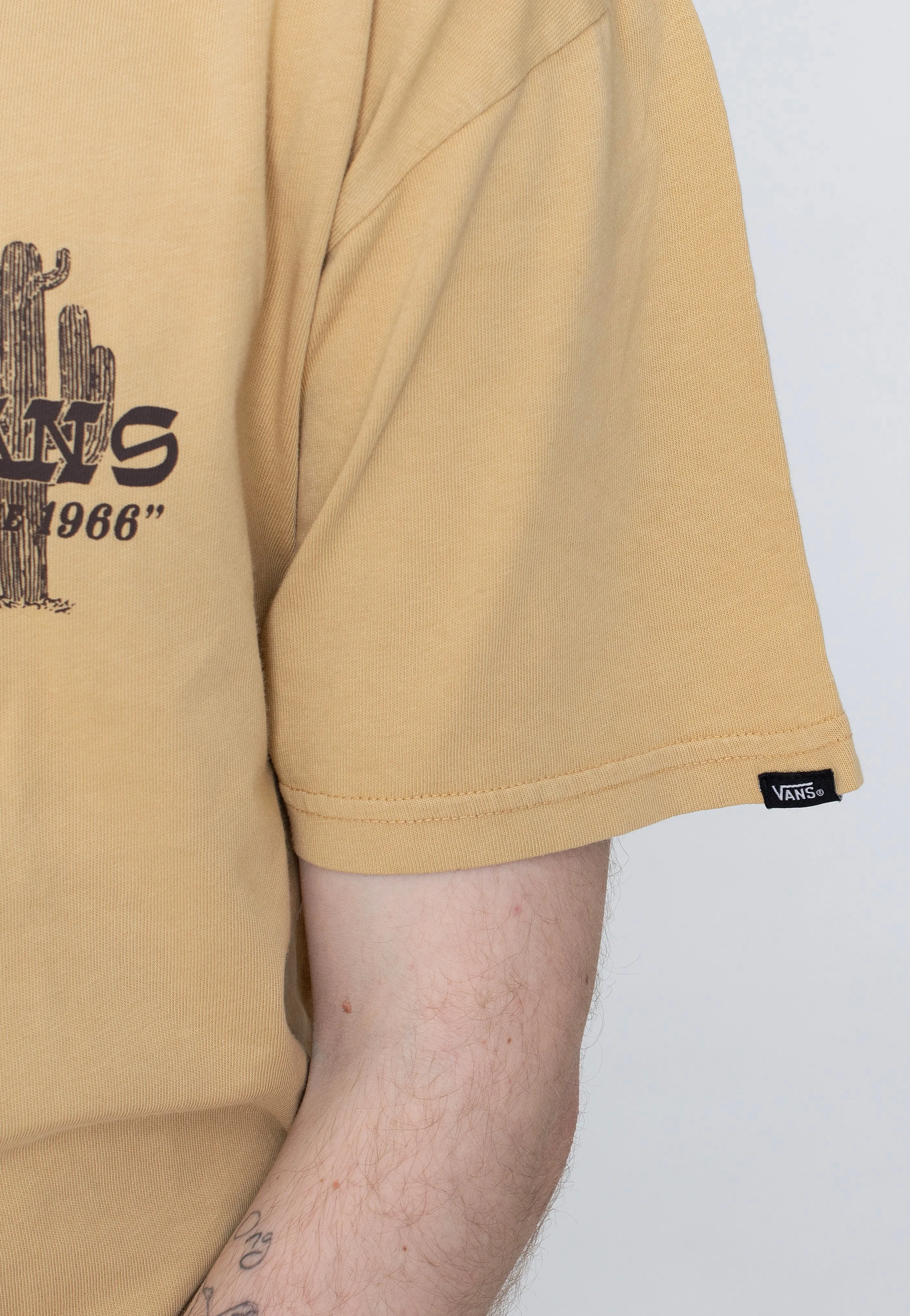 Casual Fit Vans - On The Road Overdye Taos Taupe - T-Shirt