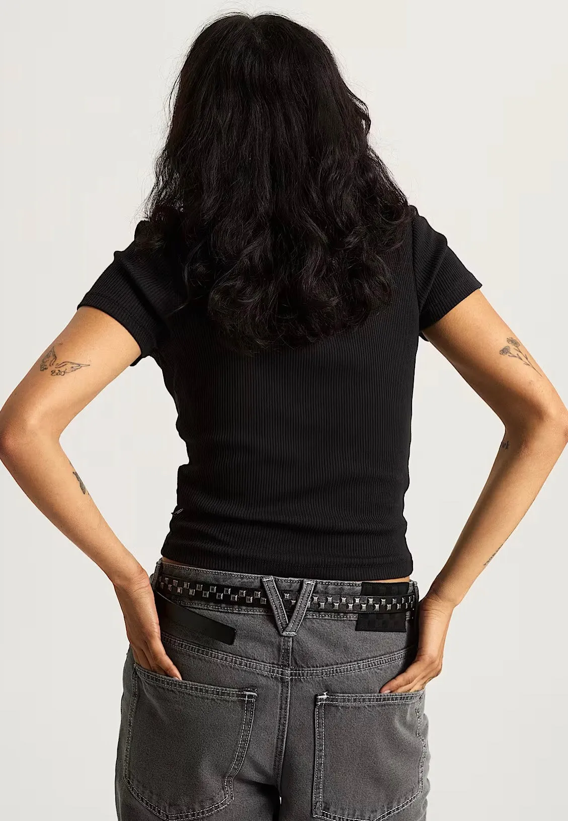 Clean Fit Vans - Cameron Black - T-Shirt