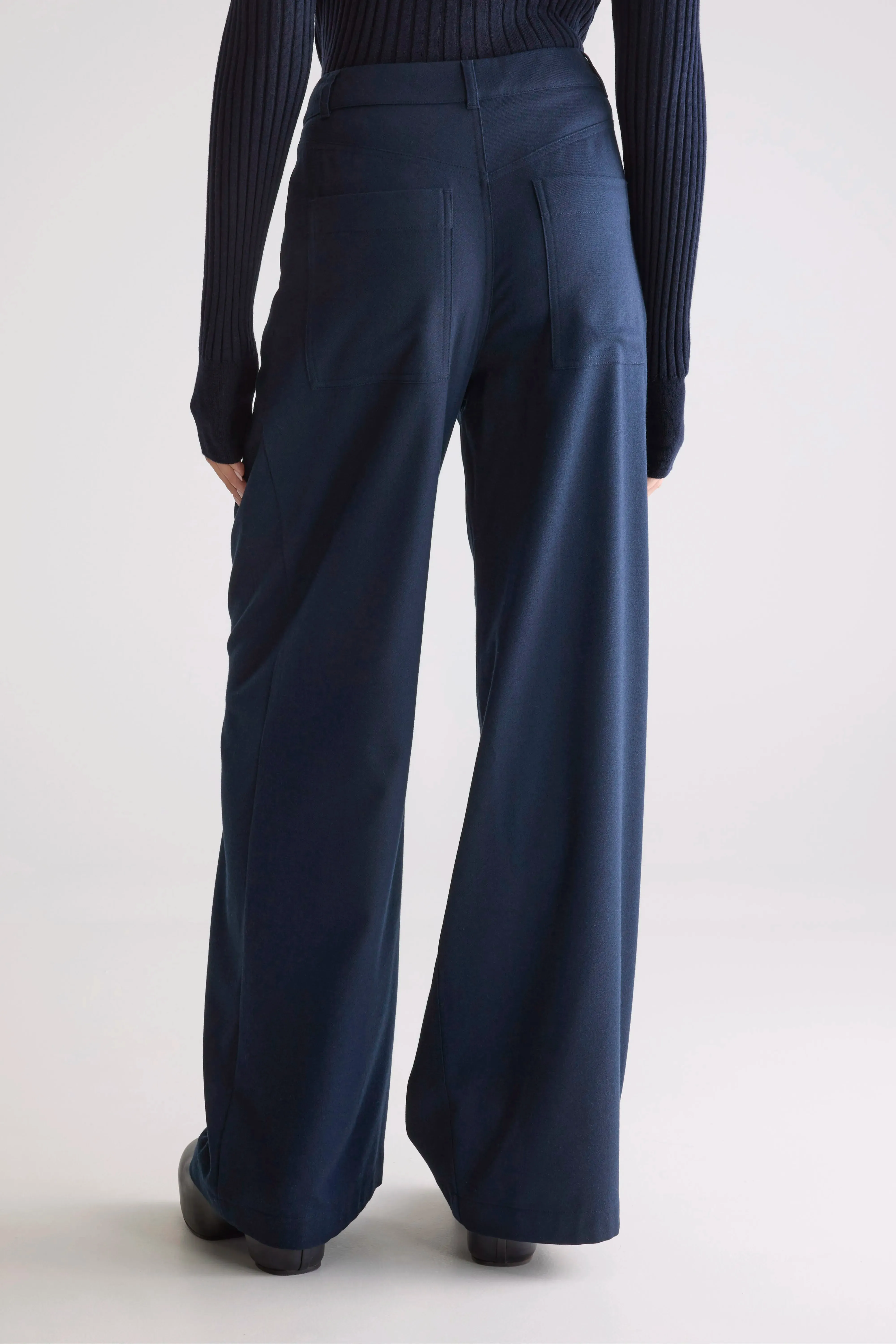 Clean Lines Sixtine tailored trousers (252 / W / NAVY)