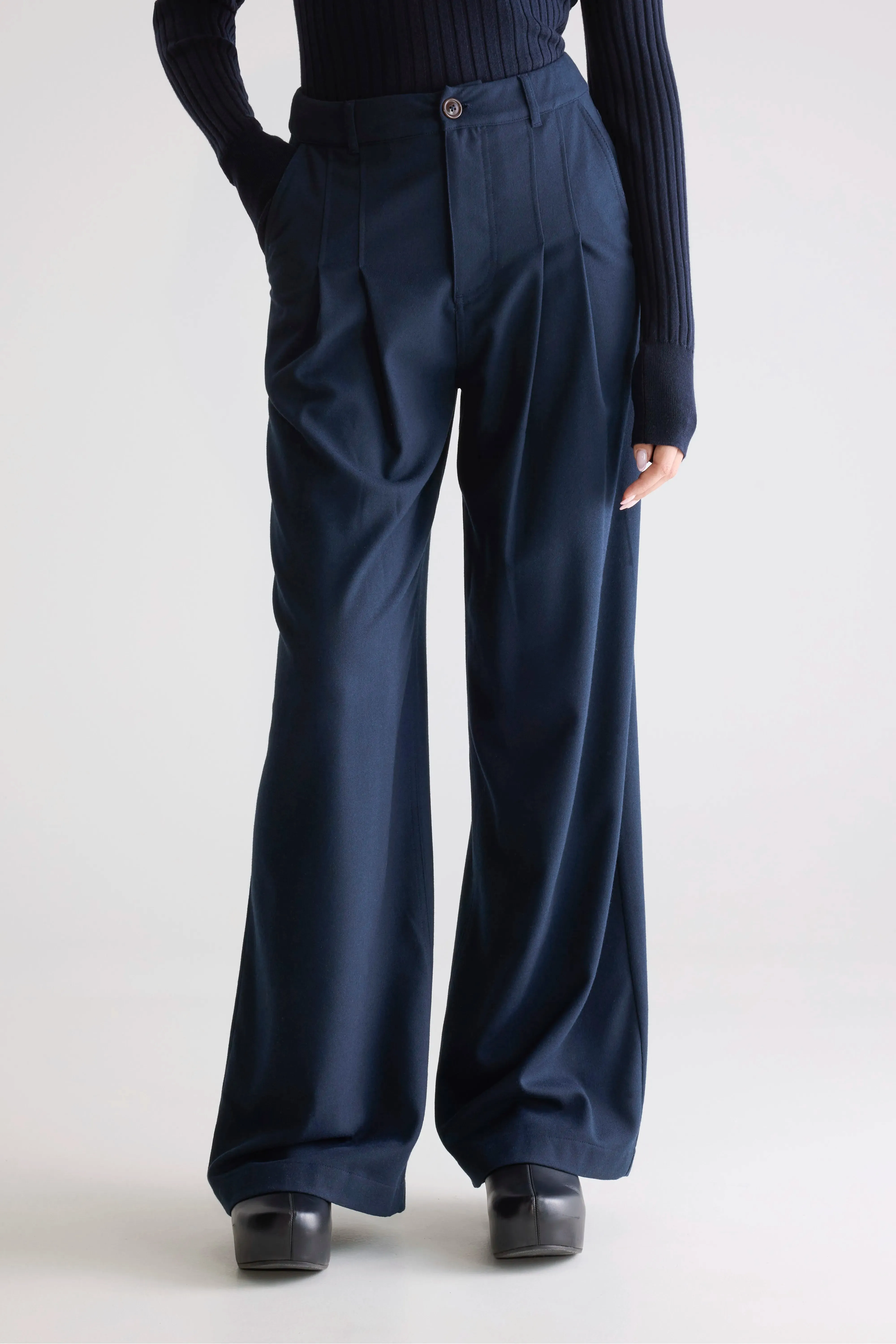 Clean Lines Sixtine tailored trousers (252 / W / NAVY)