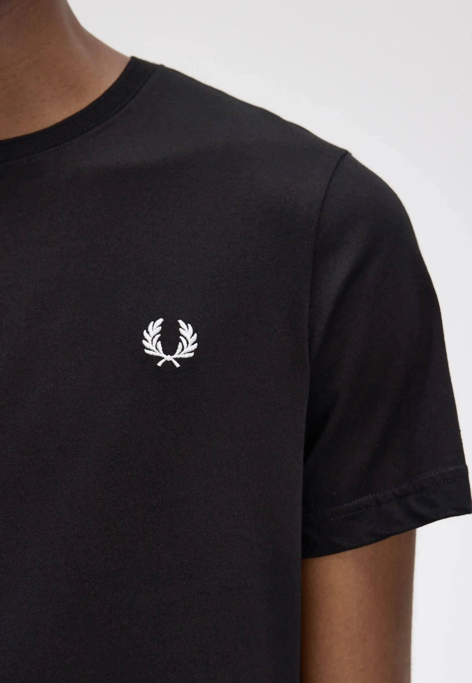 Collar design Fred Perry - Crew Neck Black - T-Shirt