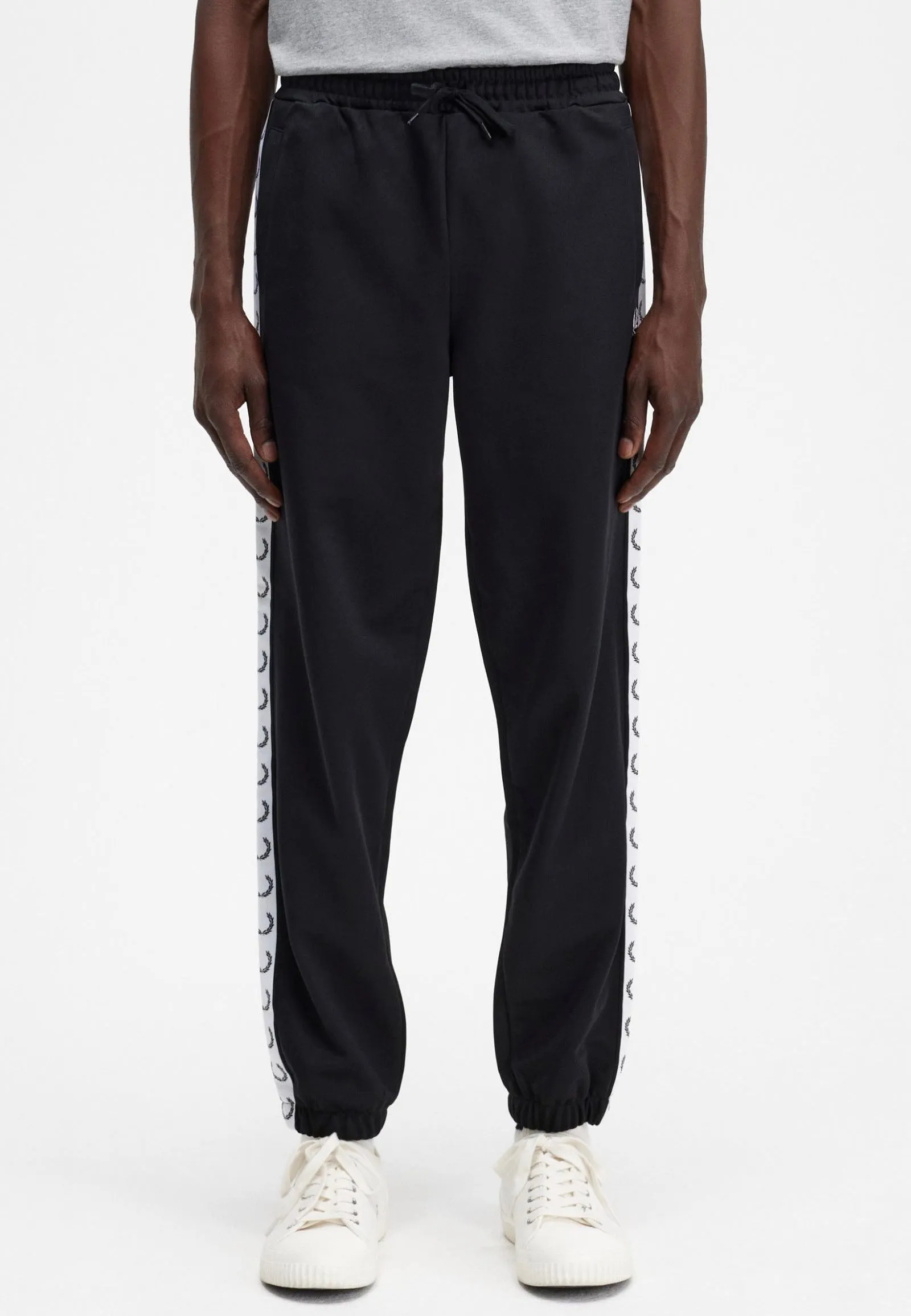Comfortable Cut Fred Perry - Taped Black - Pants