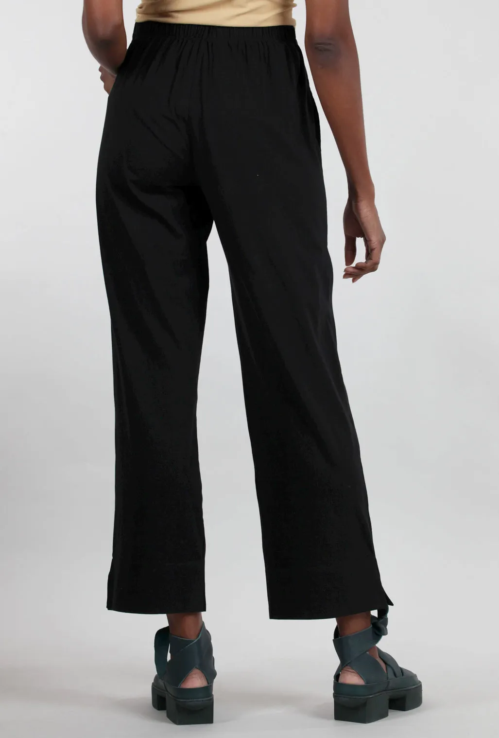 Comfortable Feel Deep-Hem Ankle Pant, Black