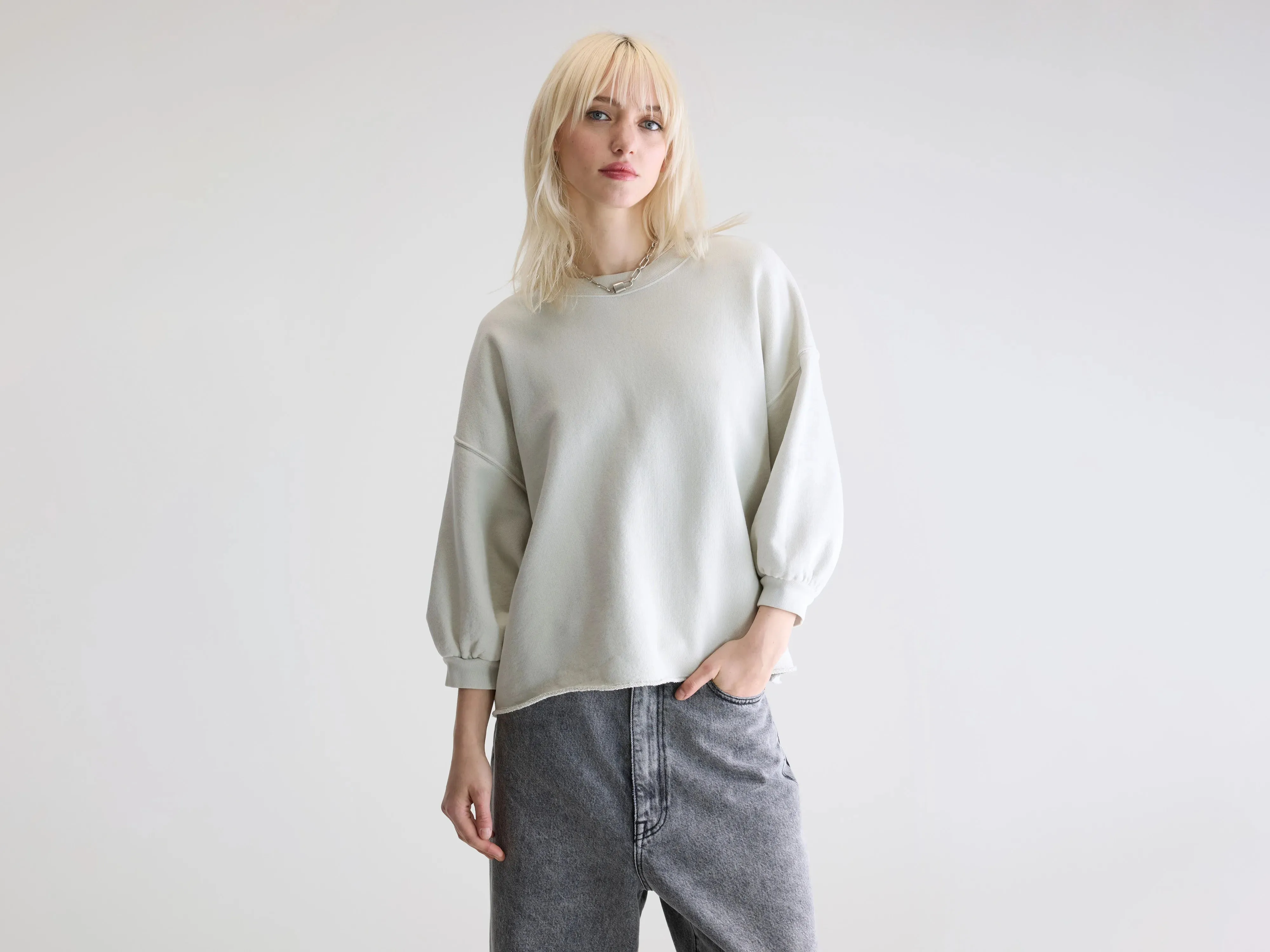 Street Fit hot weather wear Vicske crewneck sweatshirt (252 / W / NUAGE)