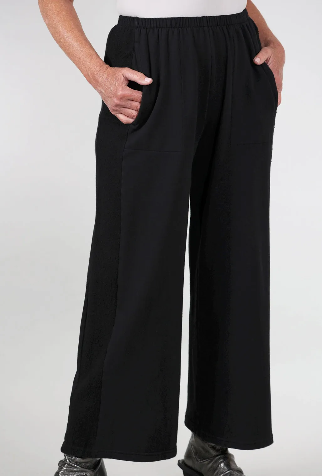 Contrast-Inset Fleece Pant, Black Soft Touch