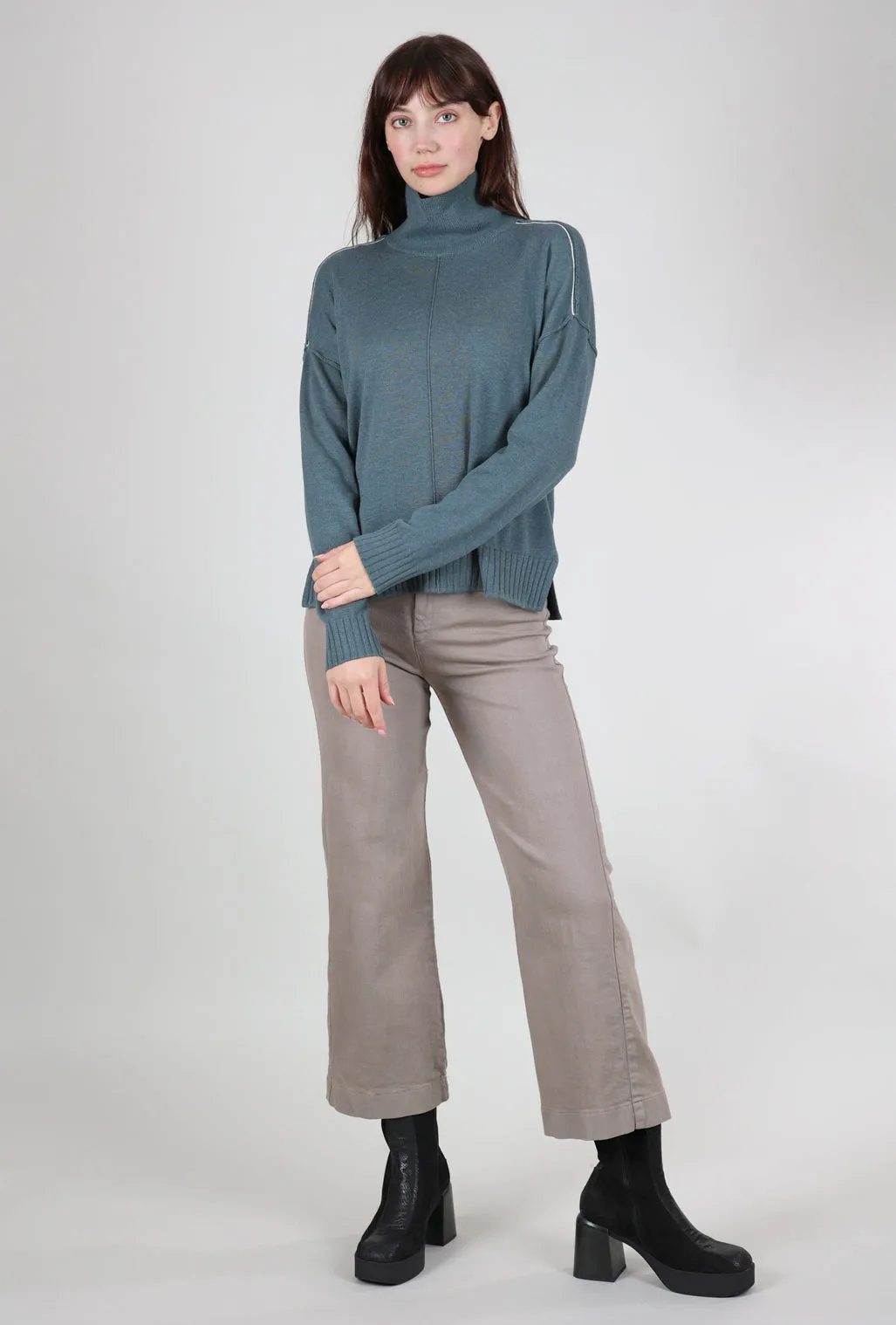 Contrast Tipped Relaxed Tneck, Heron Raglan Sleeve