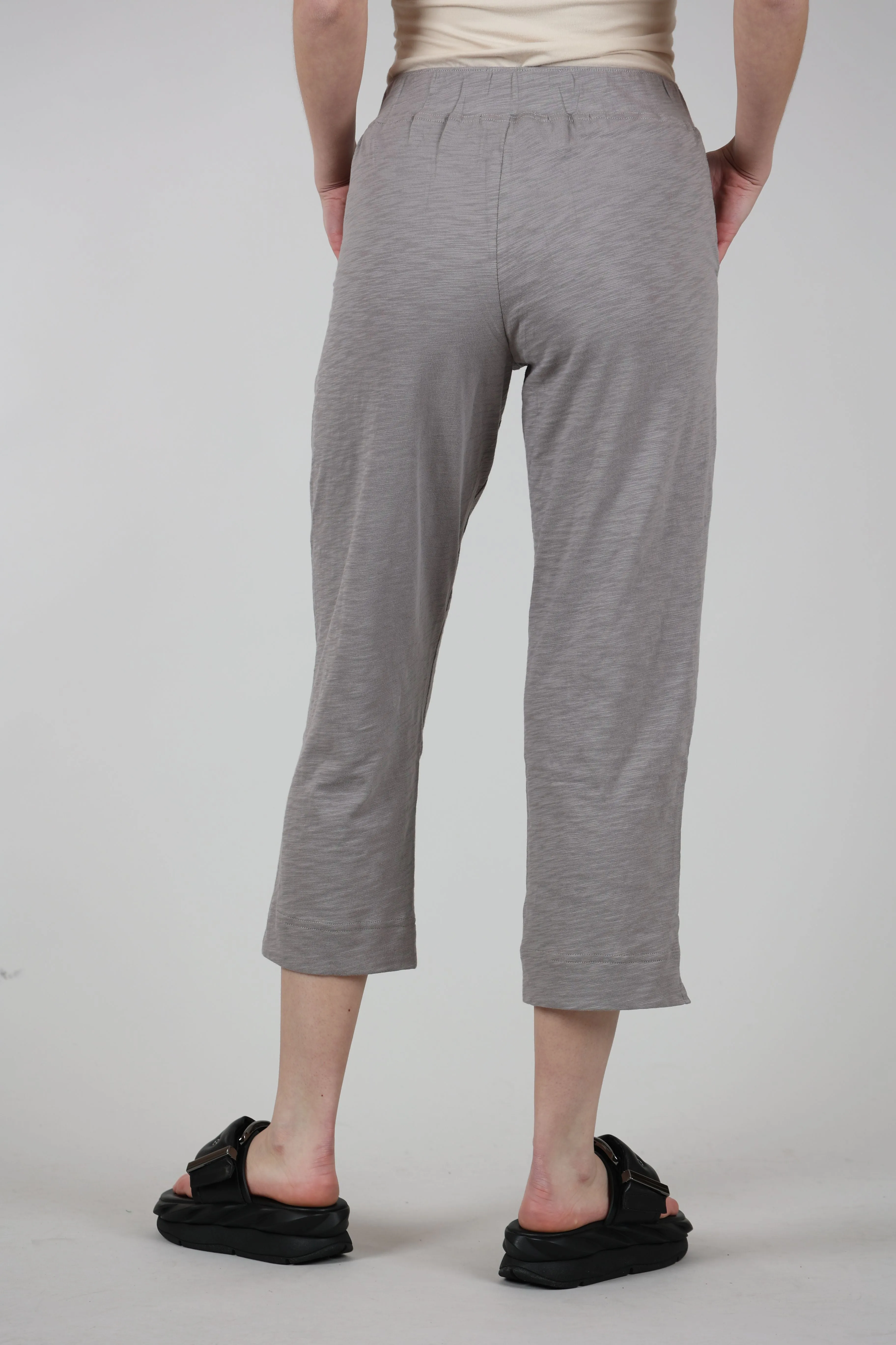 Cotton Slub Pocket Capri Pants, Fog Classic Fit