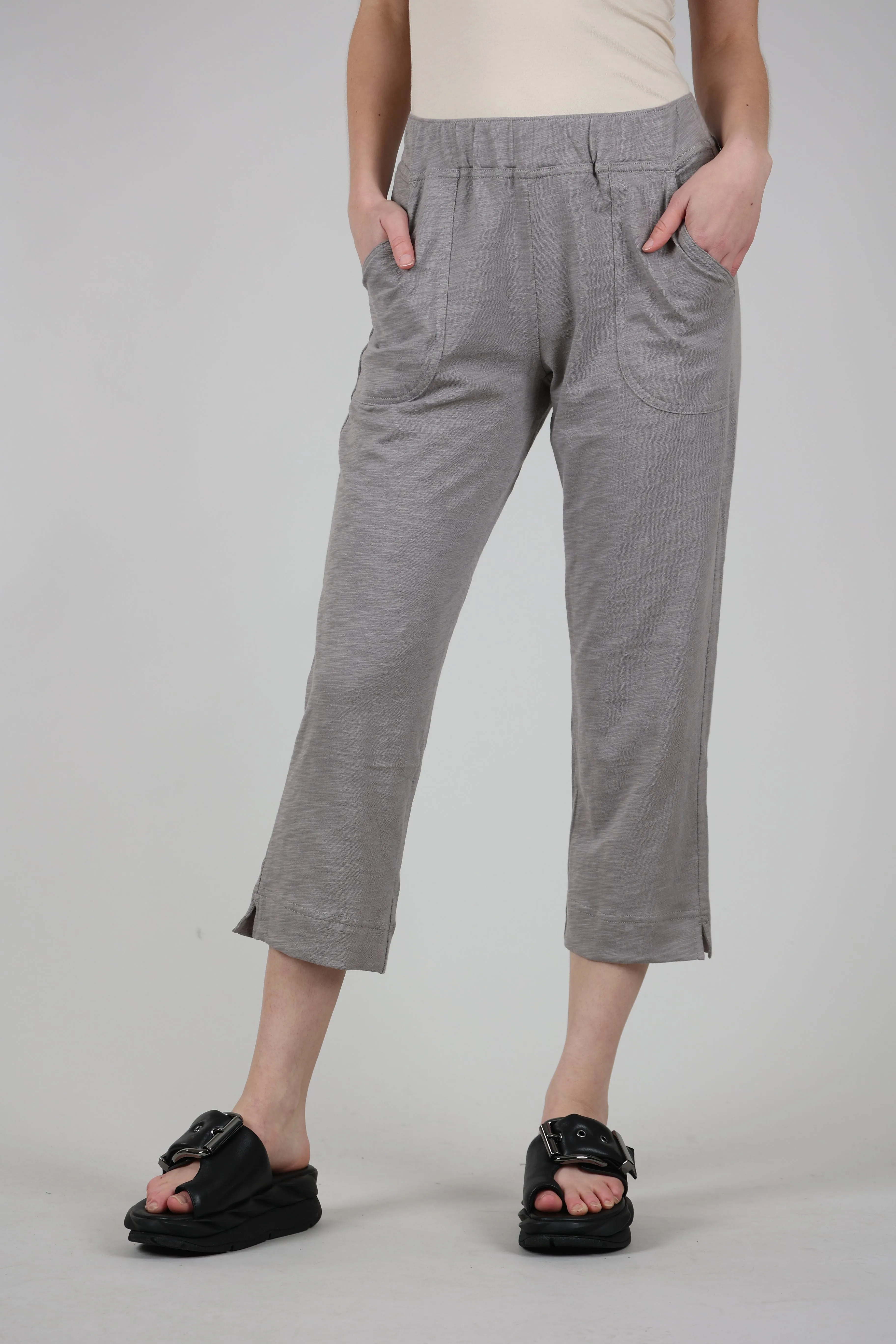 Cotton Slub Pocket Capri Pants, Fog Classic Fit