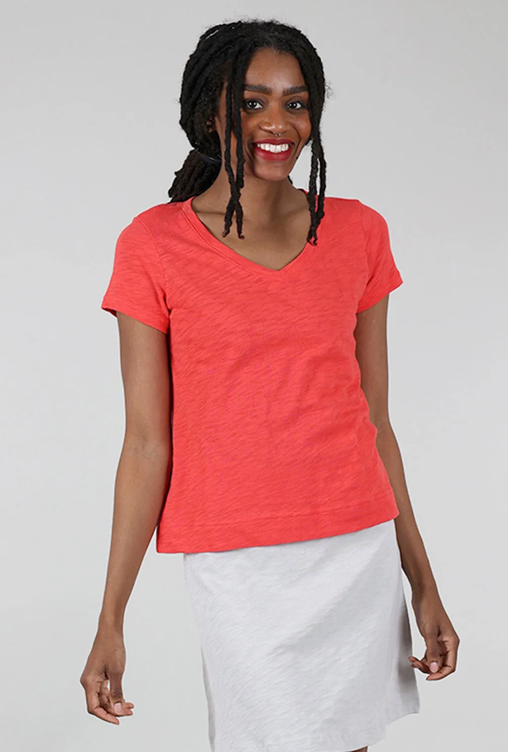 Cotton Slub V-Neck Tee, Red Modern Design Versatile and Stylish