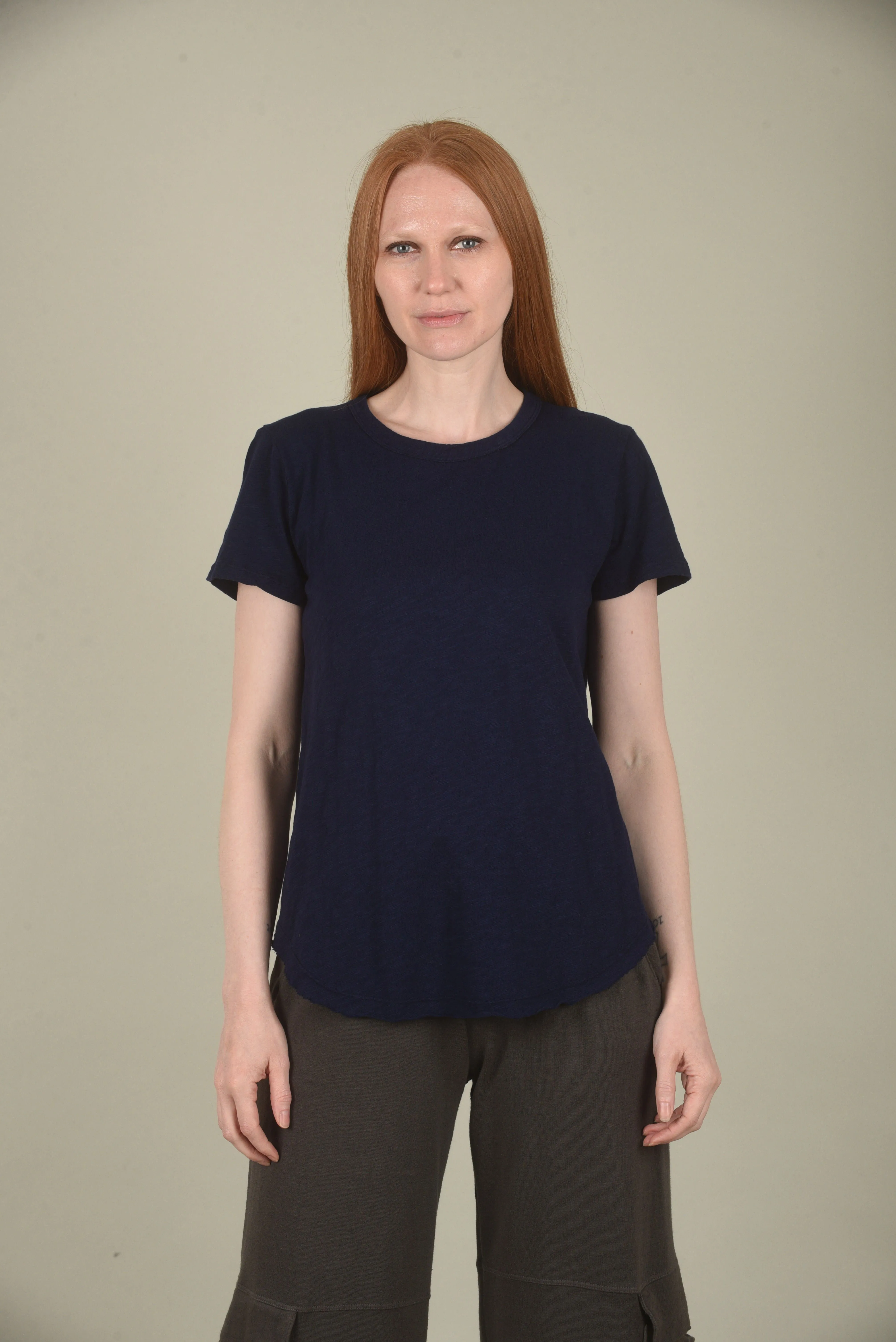 Crewneck Curve Hem Vee Tee, Navy Licorice High-Quality Cotton