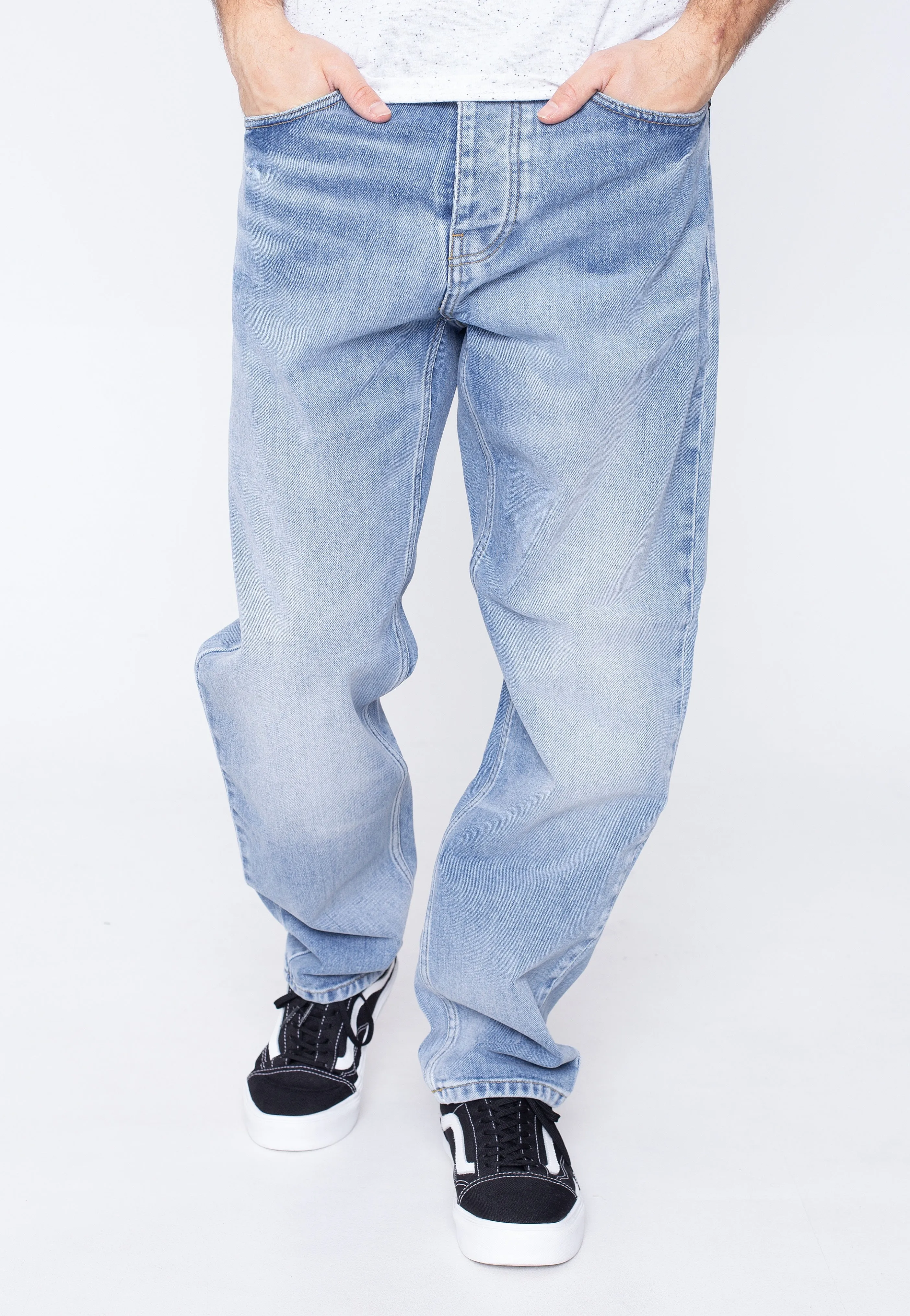 Modern Winter Warmth Loose Artist Vibe Work Meeting Casual Carhartt WIP - Newel Blue Light Used Wash - Jeans