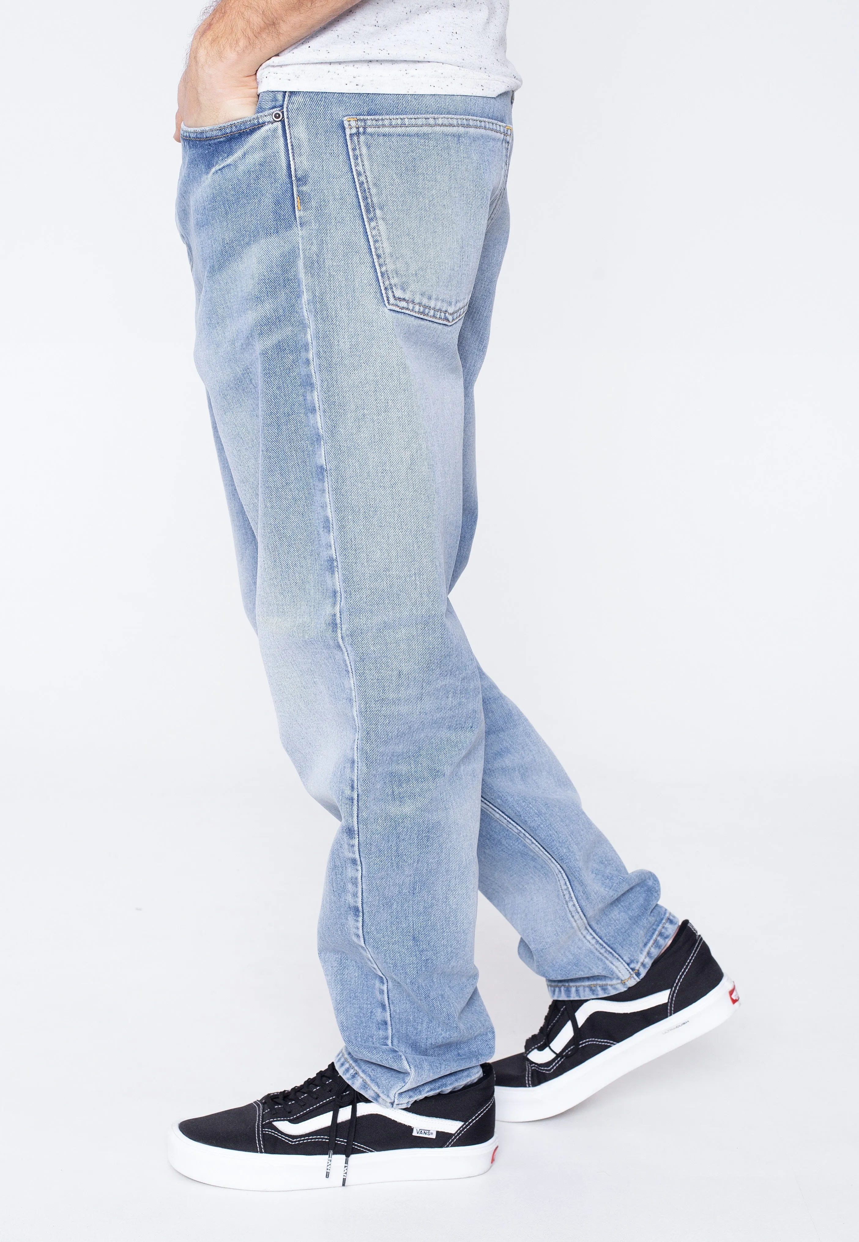 Crisp Shape Carhartt WIP - Newel Blue Light Used Wash - Jeans