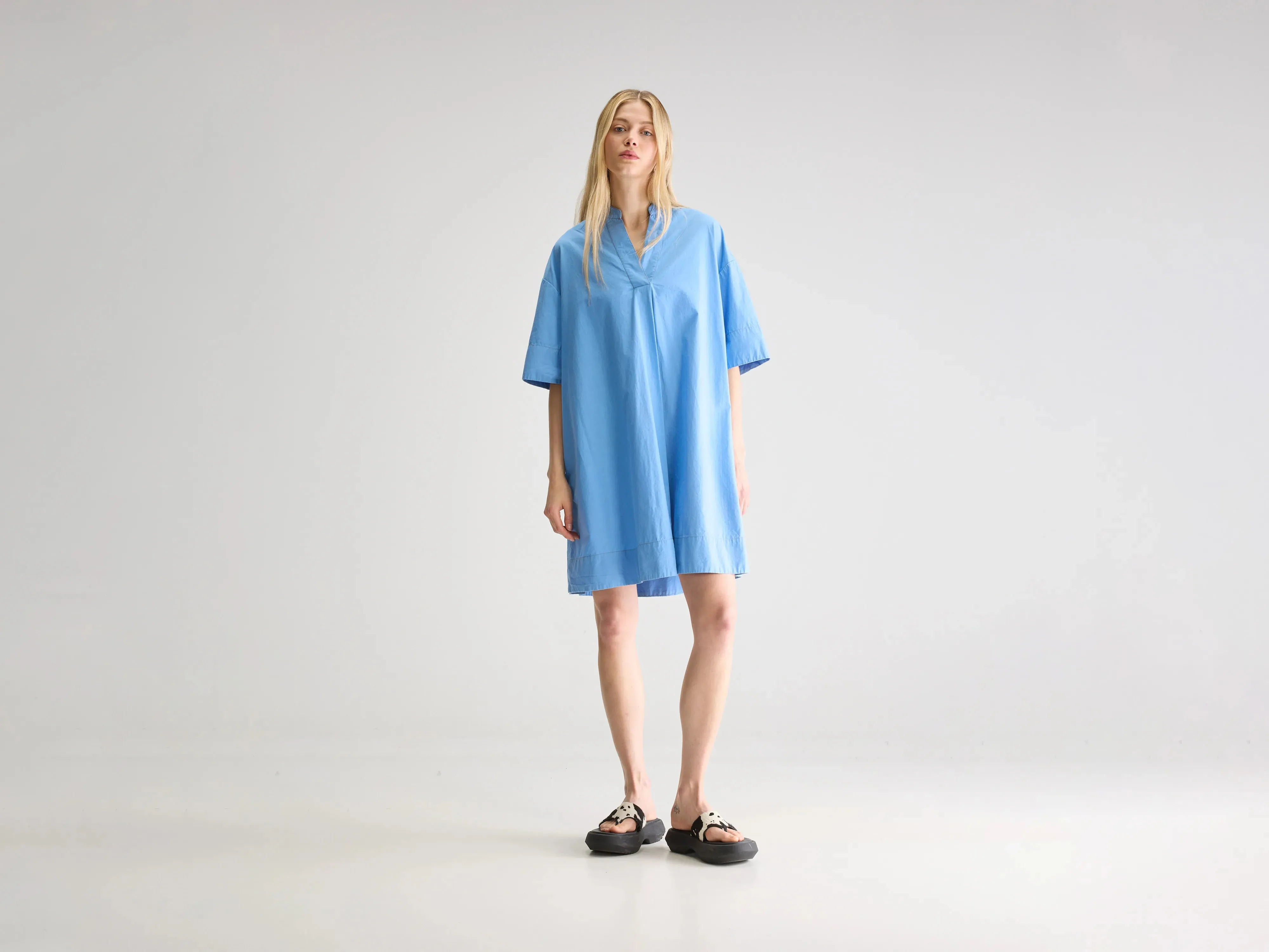 Kelly shirt dress (251 / W / BLUE SHIRT) Luxe Touch Timeless Trend