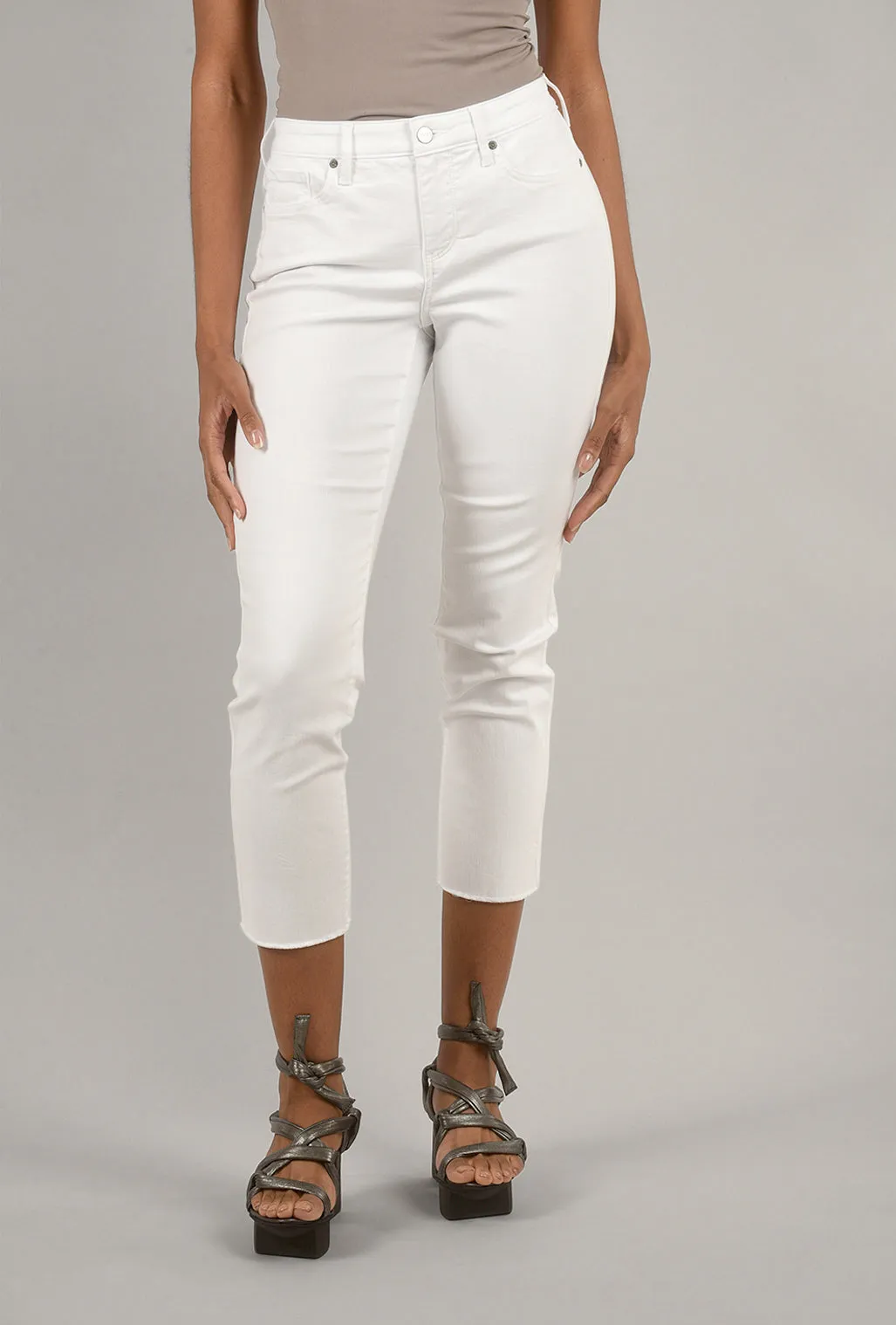 Daily Fit Sheri Ankle Fray, Optic White