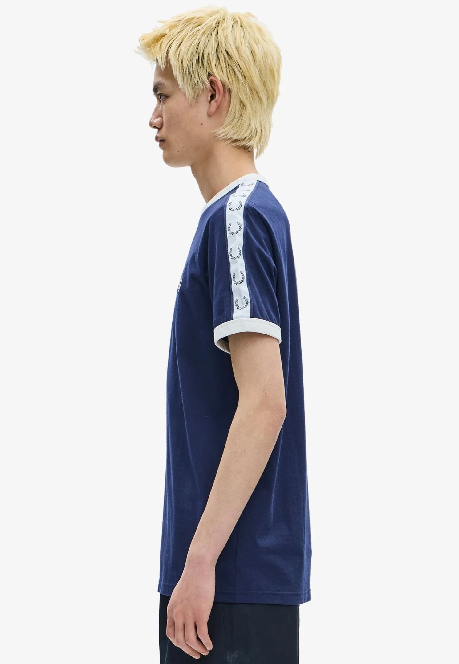 Daily Street Fred Perry - Taped Ringer Carbon Blue - T-Shirt