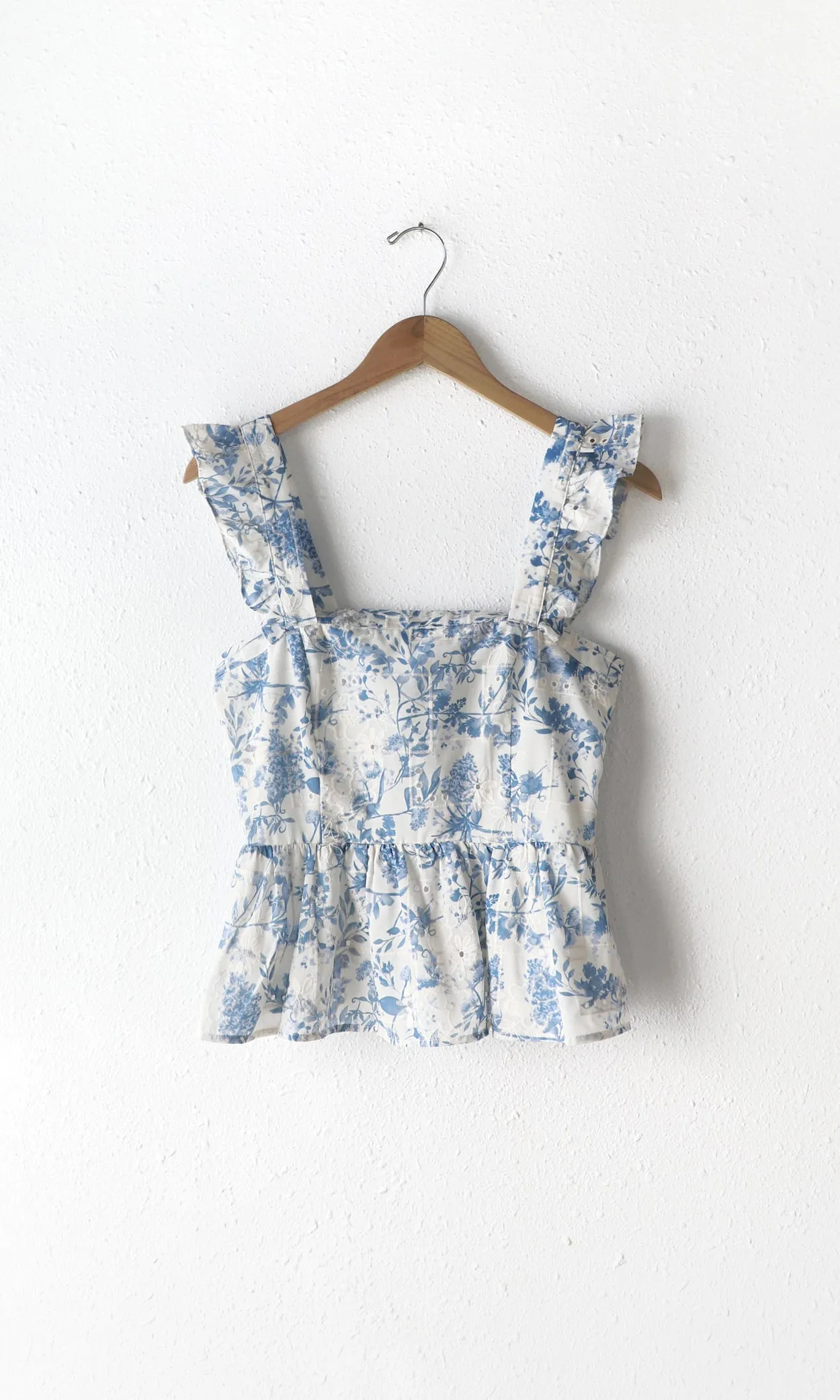 Danis Embroidered Top Timeless Style
