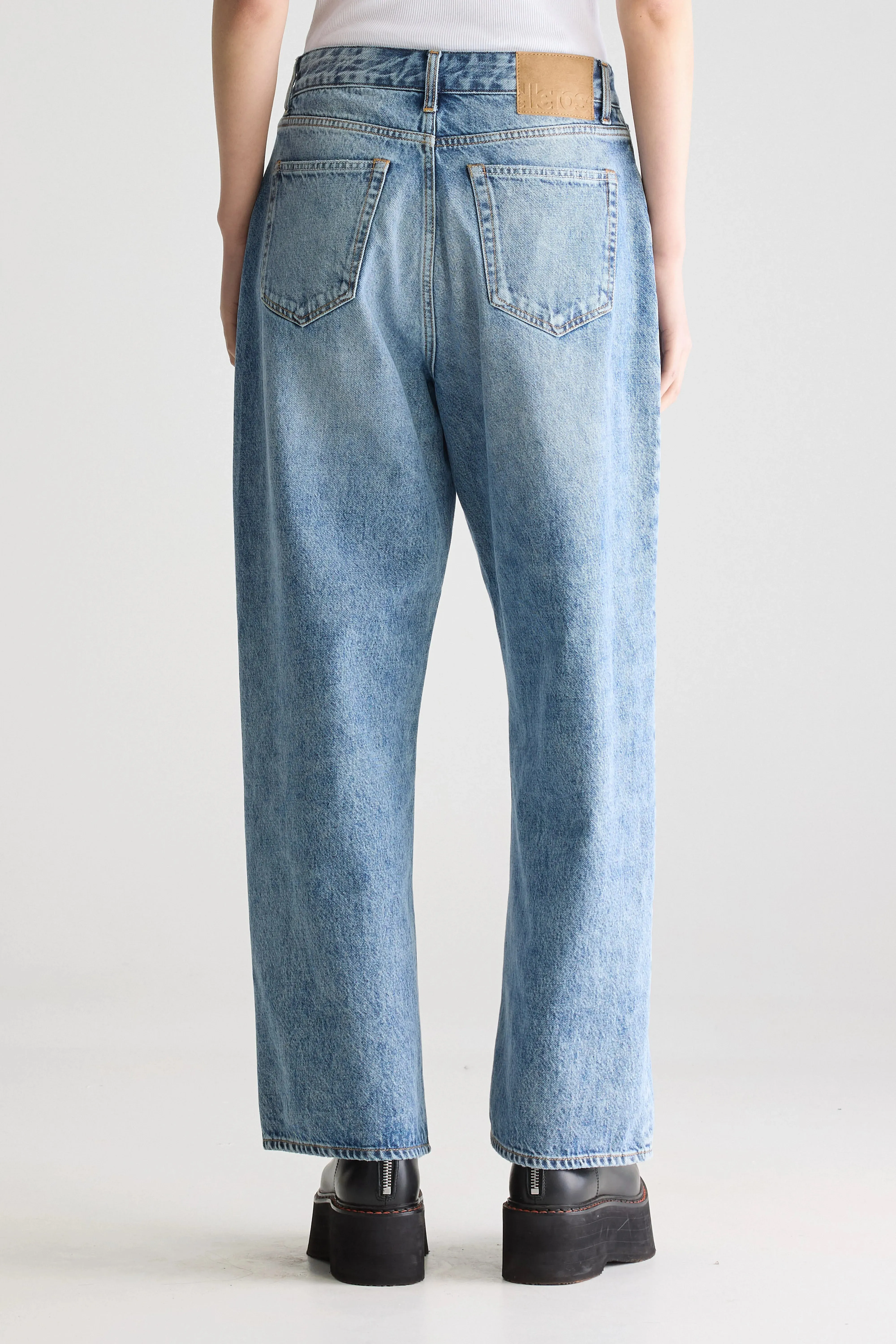 Denim N. 66 wide jeans (251 / W / USED LT BLUE) Practical Fit
