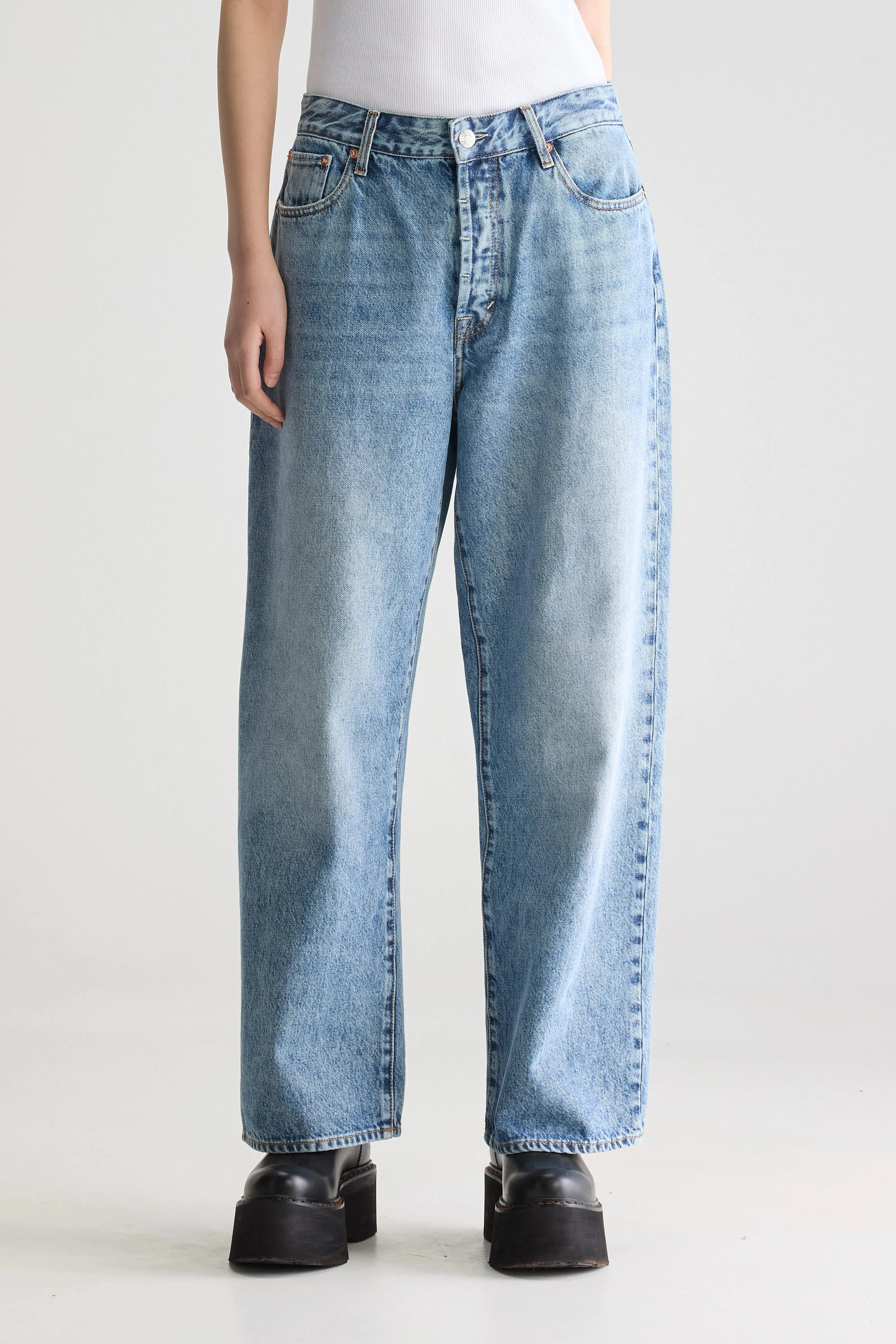 Denim N. 66 wide jeans (251 / W / USED LT BLUE) Practical Fit