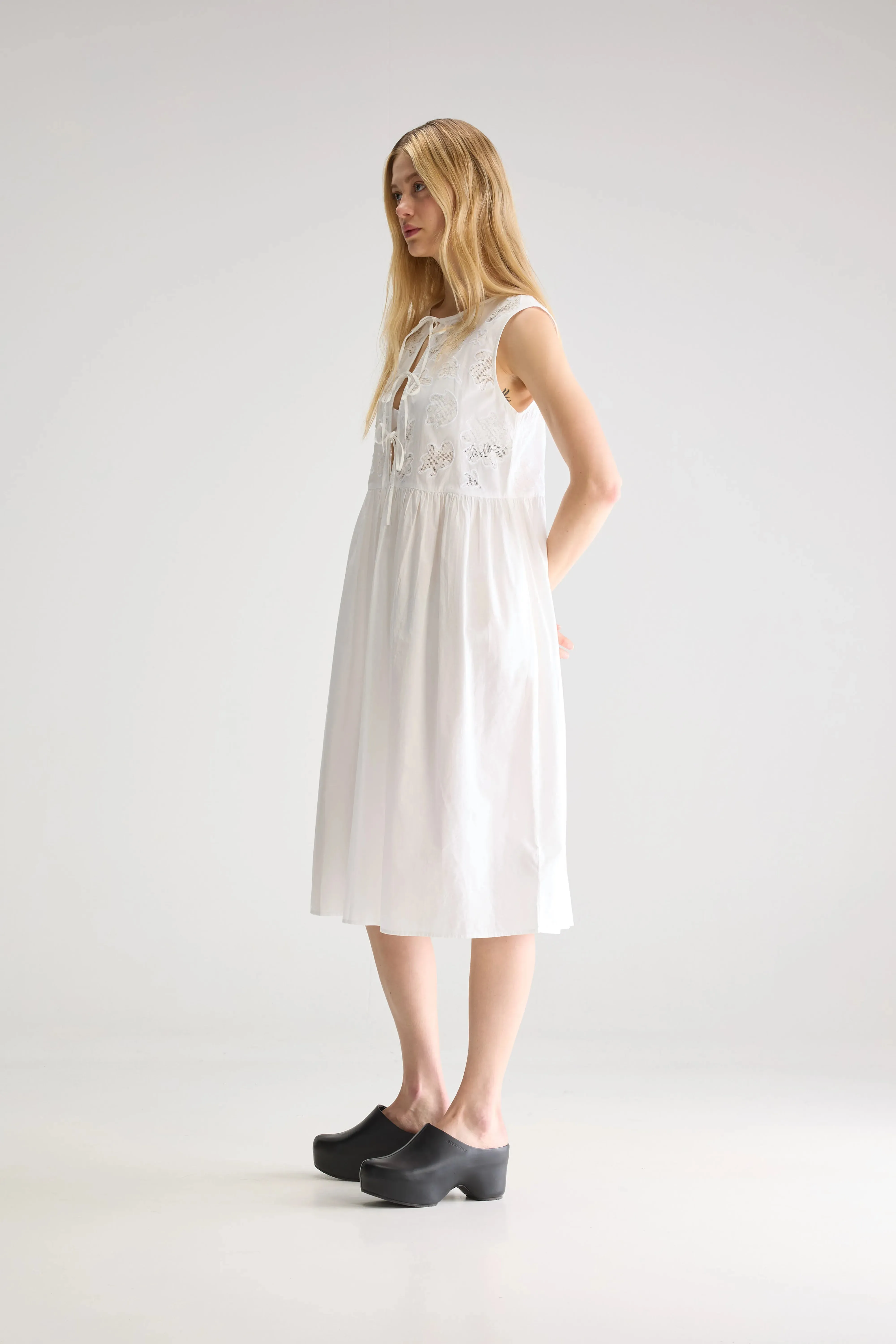 Dora midi dress (251 / W / WHITE) Amethyst Purple