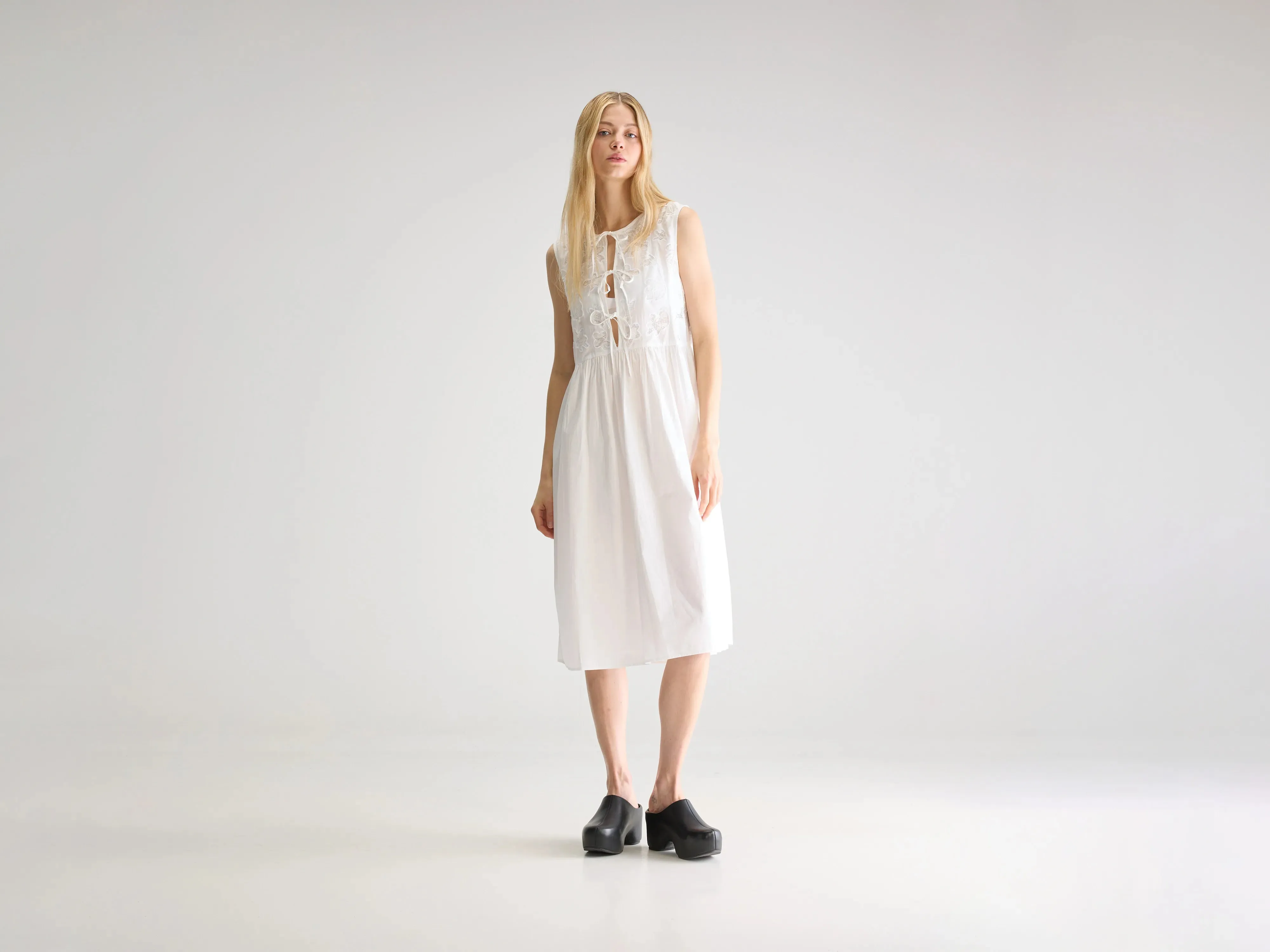 Practical work-to-play piece Dora midi dress (251 / W / WHITE)