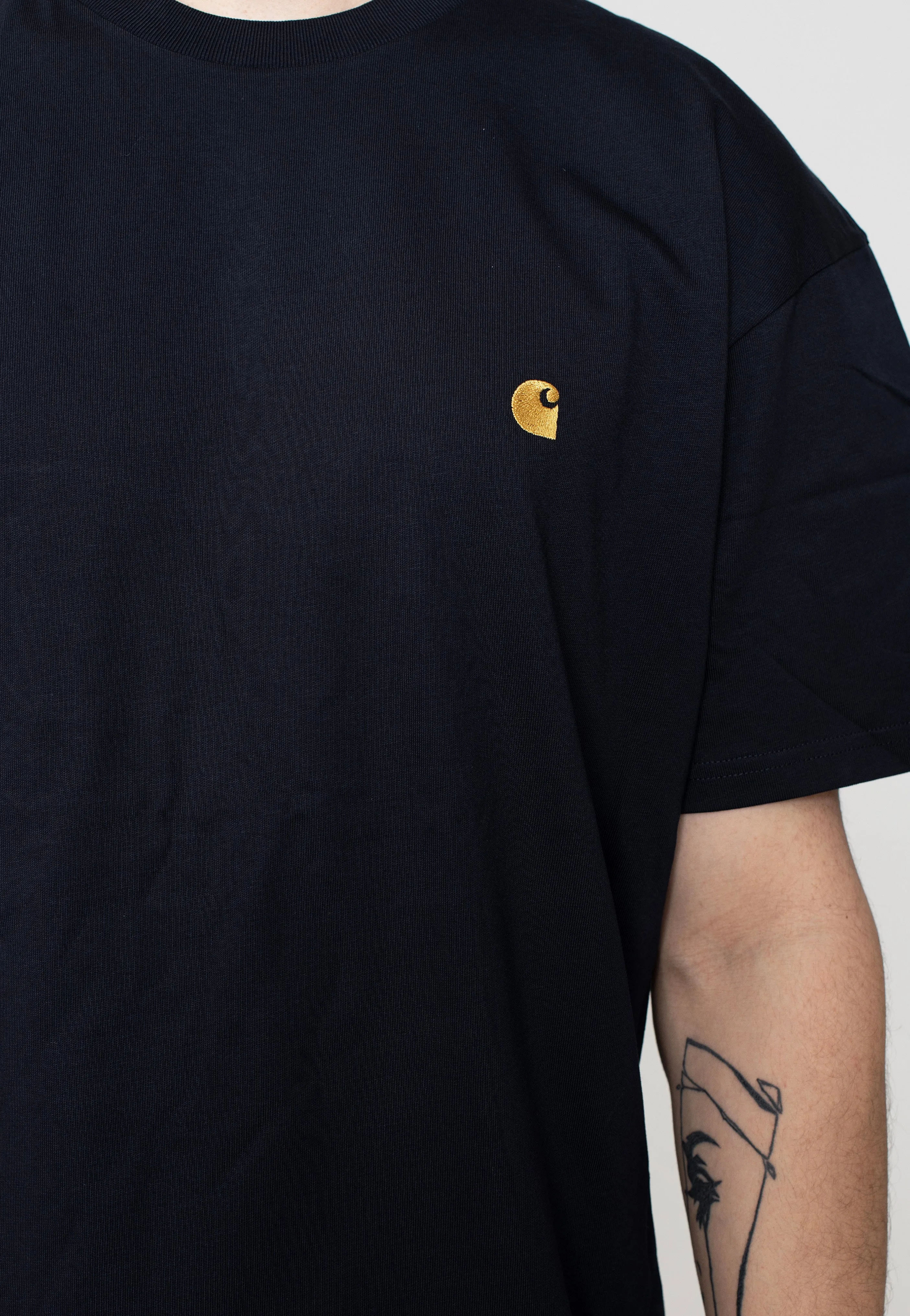 Eco Friendly Carhartt WIP - Chase Dark Navy/Gold - T-Shirt