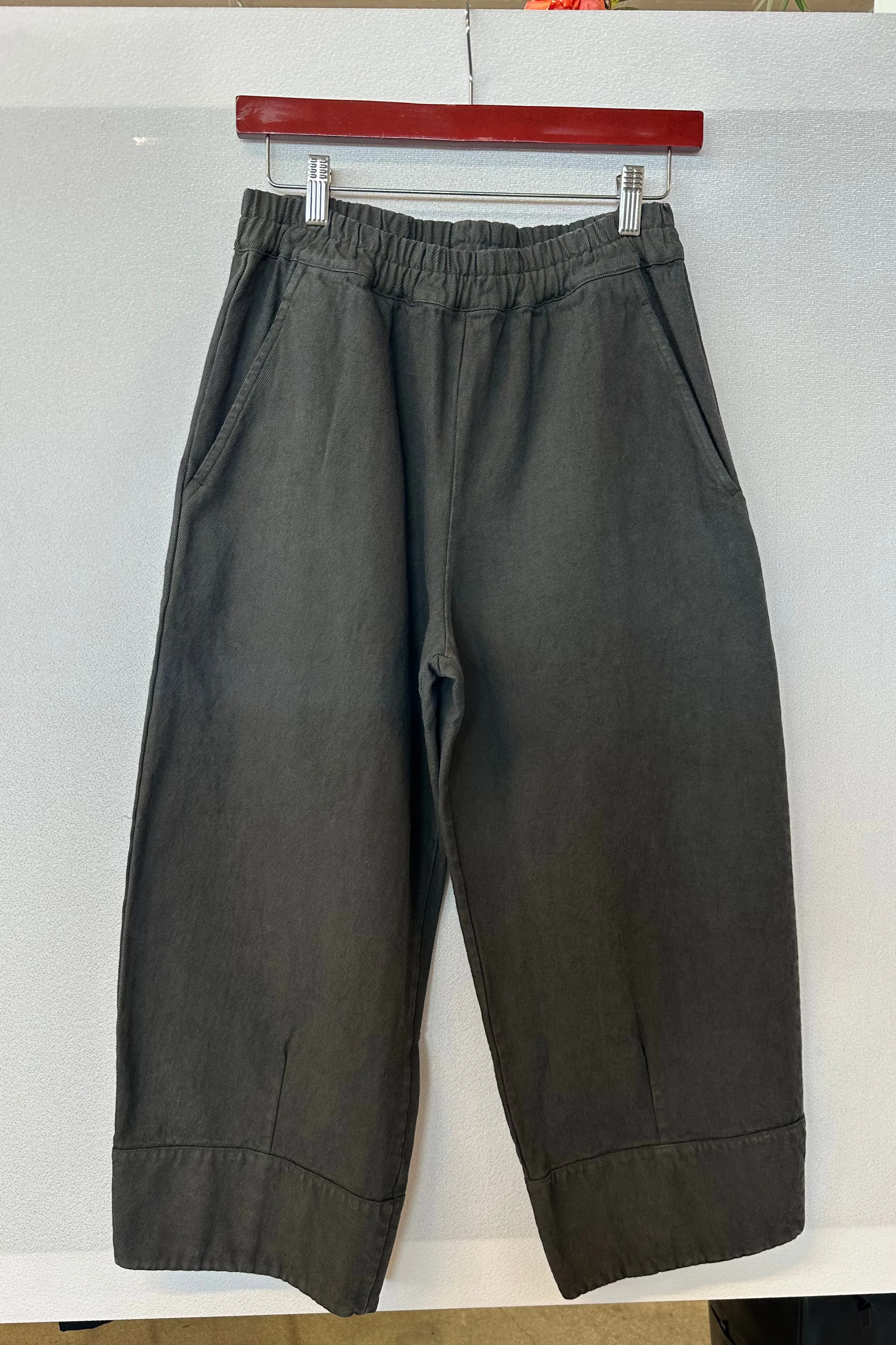 Elastic Asfalto Pant Crisp Statement