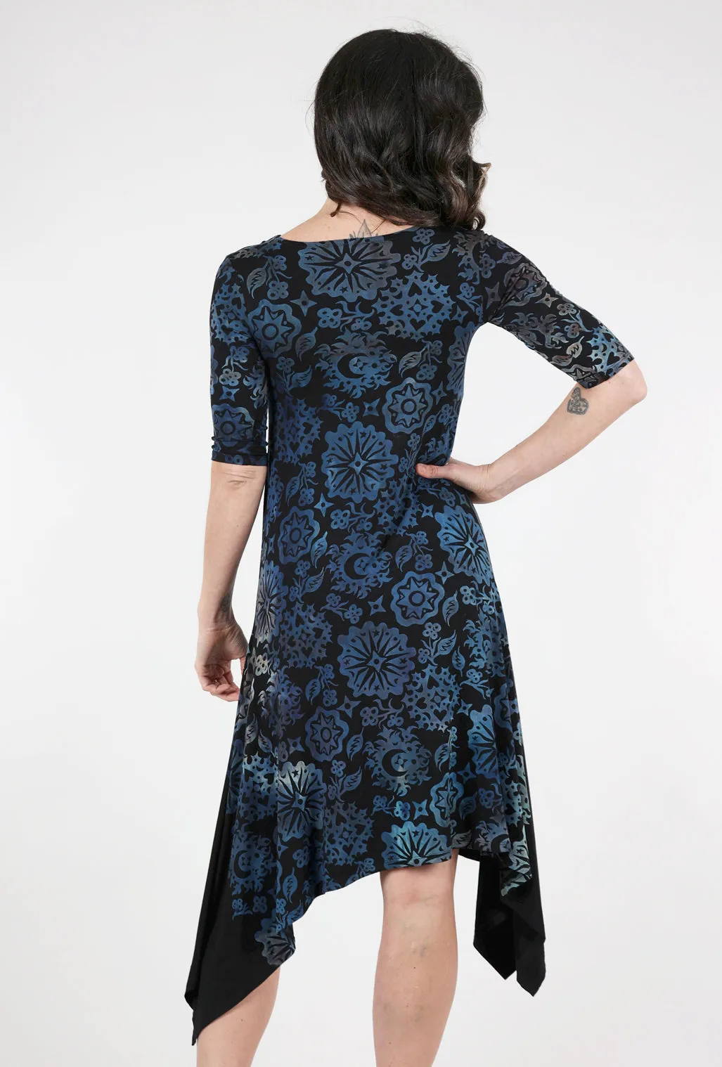 Elbow-Sleeve Bat Dress, Blues Shape Enhancing