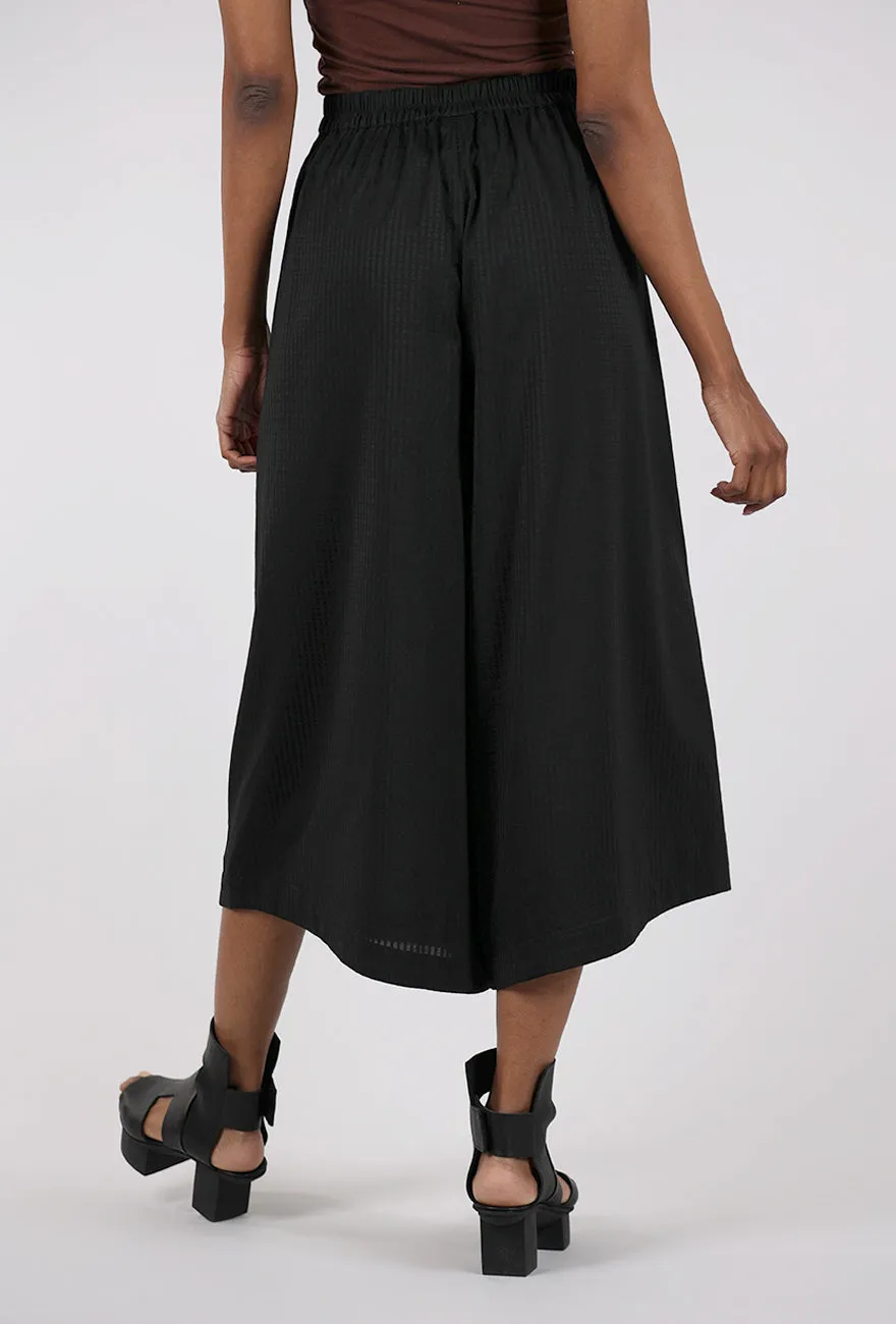 Elegant Fit Seersucker Flared Pants, Black