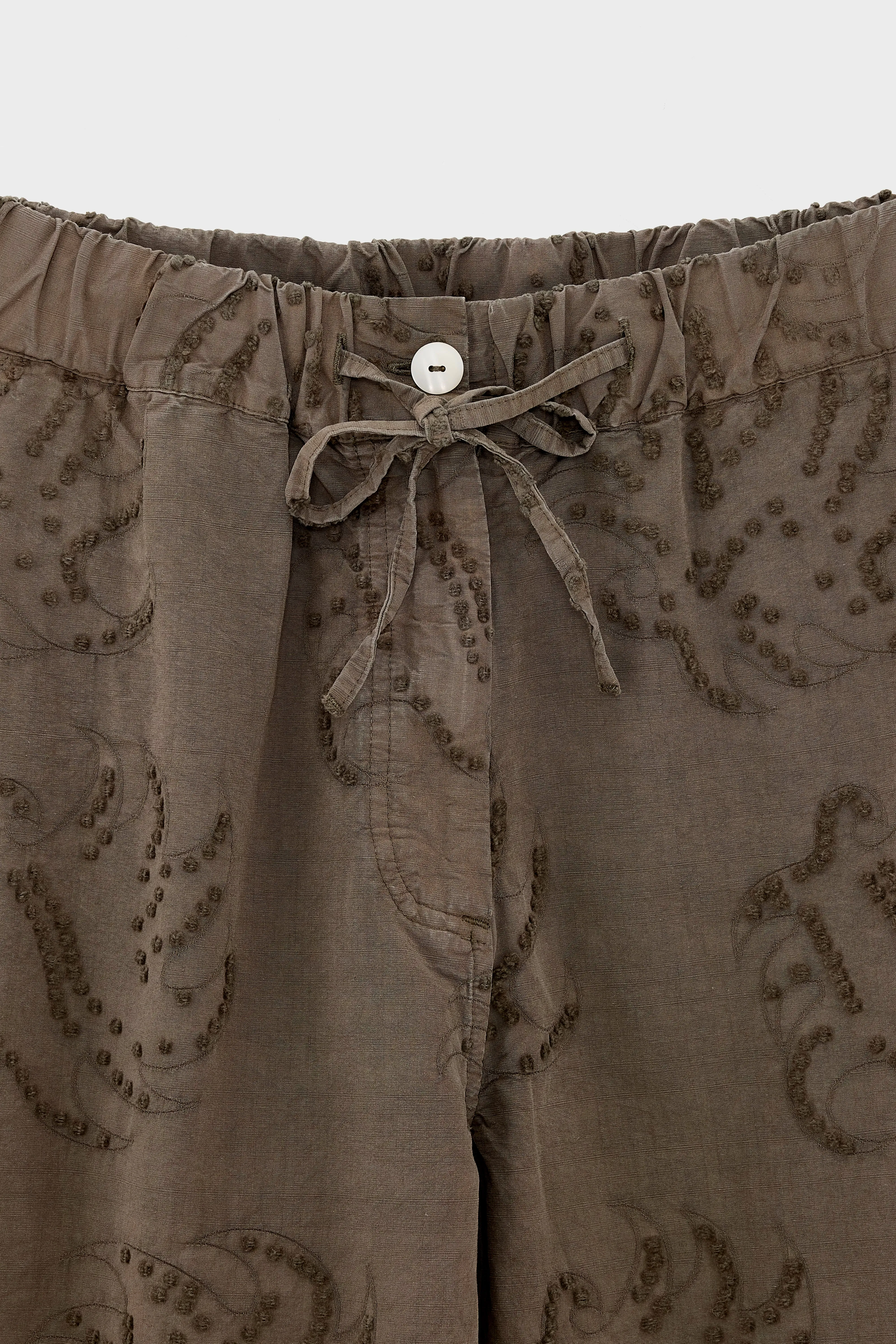 Emberia Pan Dobby Trousers  (251 / W /BROWN) Stretchy Fit