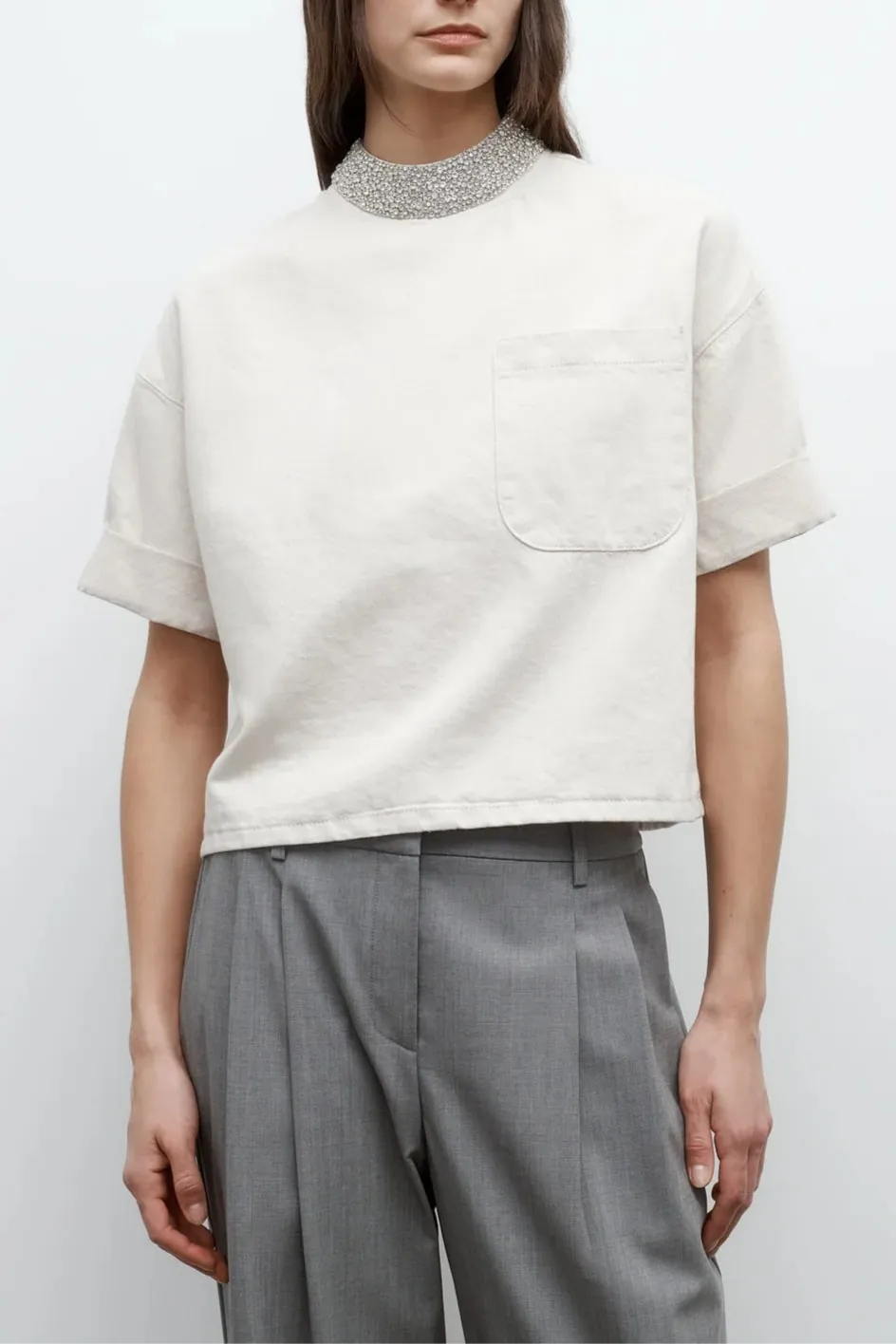 Chic and casual look Breezy outdoor dress Ex T w Crystal Collar