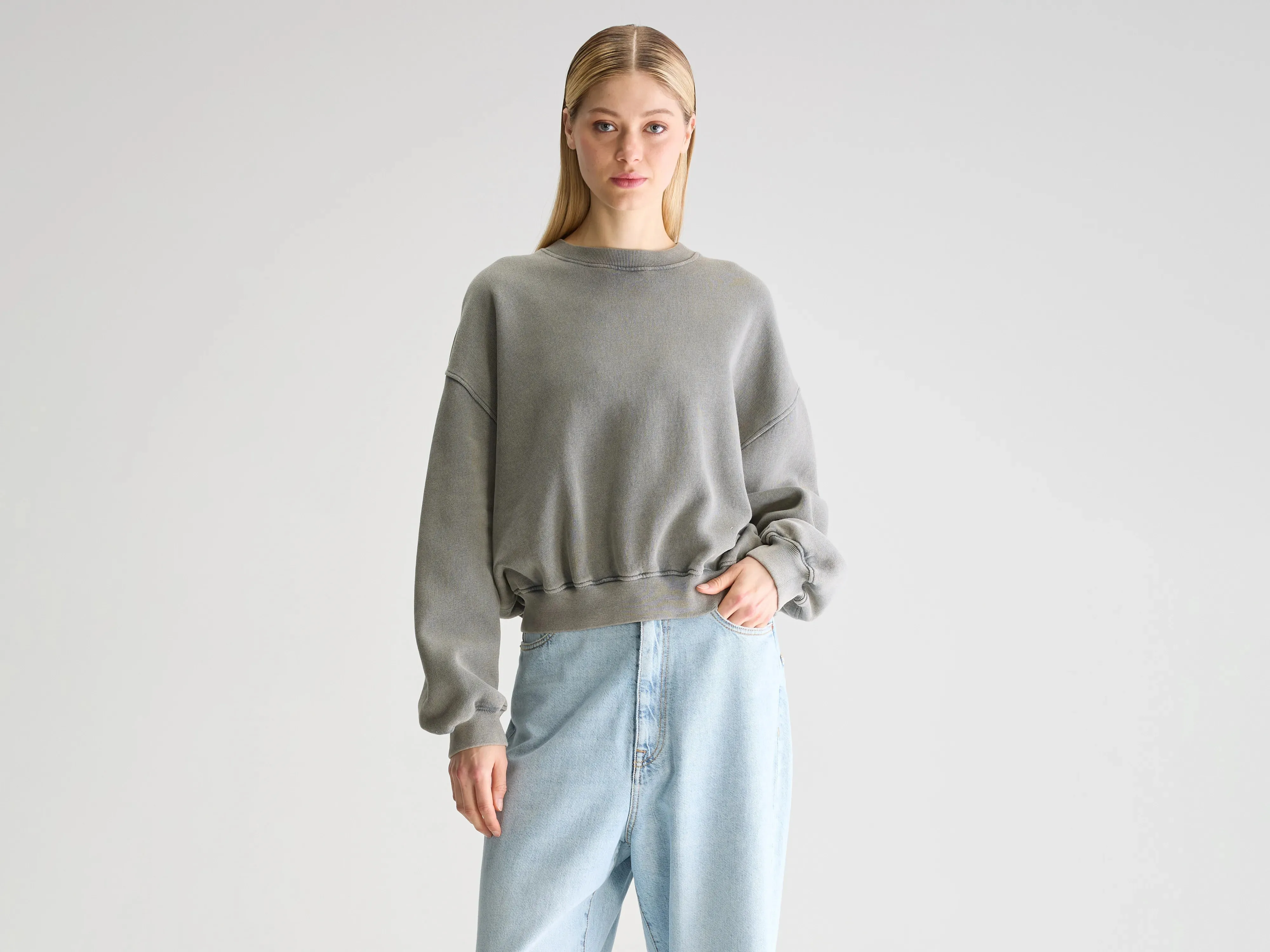 Fancy cropped sweatshirt (251 / W / BLACK SAND) uncollared Urban Fit